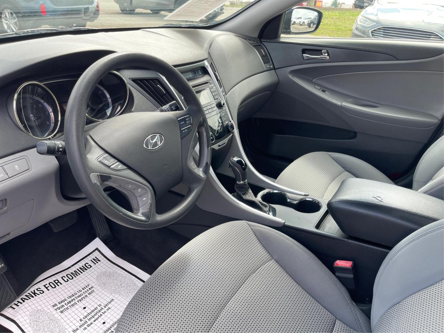 2011 Hyundai Sonata GLS Auto (5NPEB4AC5BH) with an 2.4L L4 DOHC 16V engine, 6-Speed Automatic transmission, located at 8750 N County Rd 25A, Piqua, OH, 45356, (937) 908-9800, 40.164391, -84.232513 - Photo#8