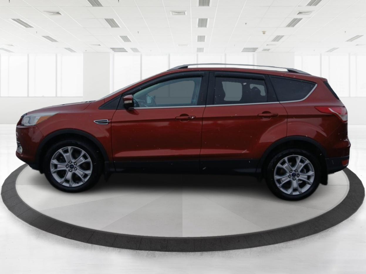 2015 Ford Escape Titanium 4WD (1FMCU9J92FU) with an 2.0L L4 DOHC 16V engine, 6-Speed Automatic transmission, located at 1951 S Dayton Lakeview Rd., New Carlisle, OH, 45344, (937) 908-9800, 39.890999, -84.050255 - 2015 Ford Escape Titanium 4WD - Photo#5