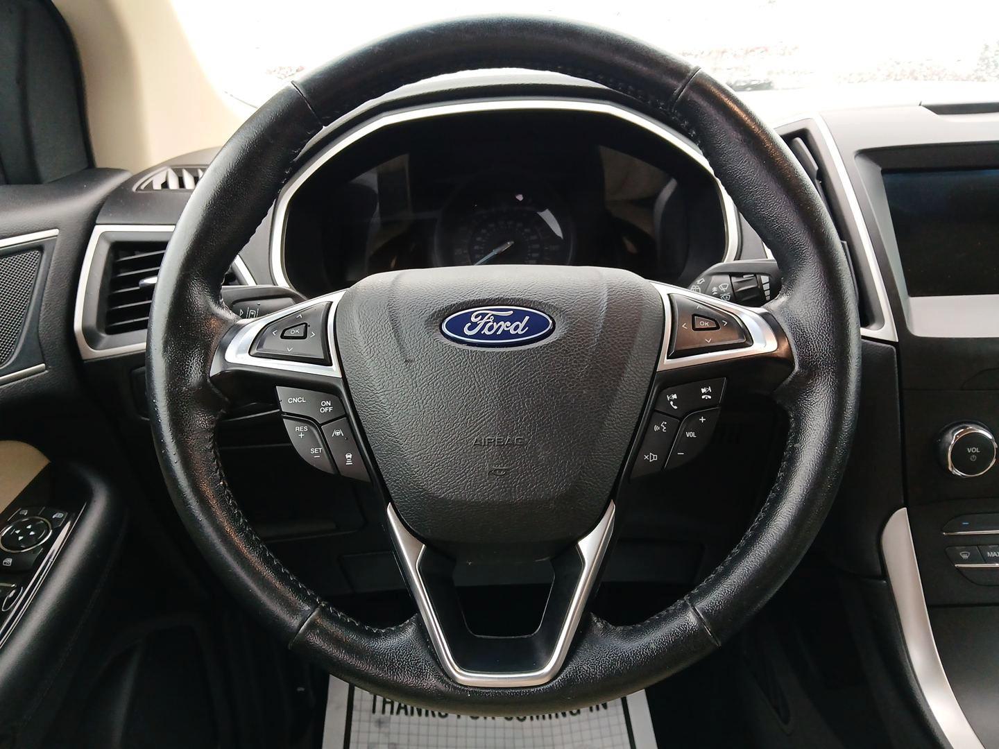 2019 Ford Edge SEL FWD (2FMPK3J9XKB) with an 2.0L L4 DOHC 16V engine, 6-Speed Automatic transmission, located at 1230 East Main St, Xenia, OH, 45385, (937) 908-9800, 39.688026, -83.910172 - 2019 Ford Edge SEL FWD - Photo#15