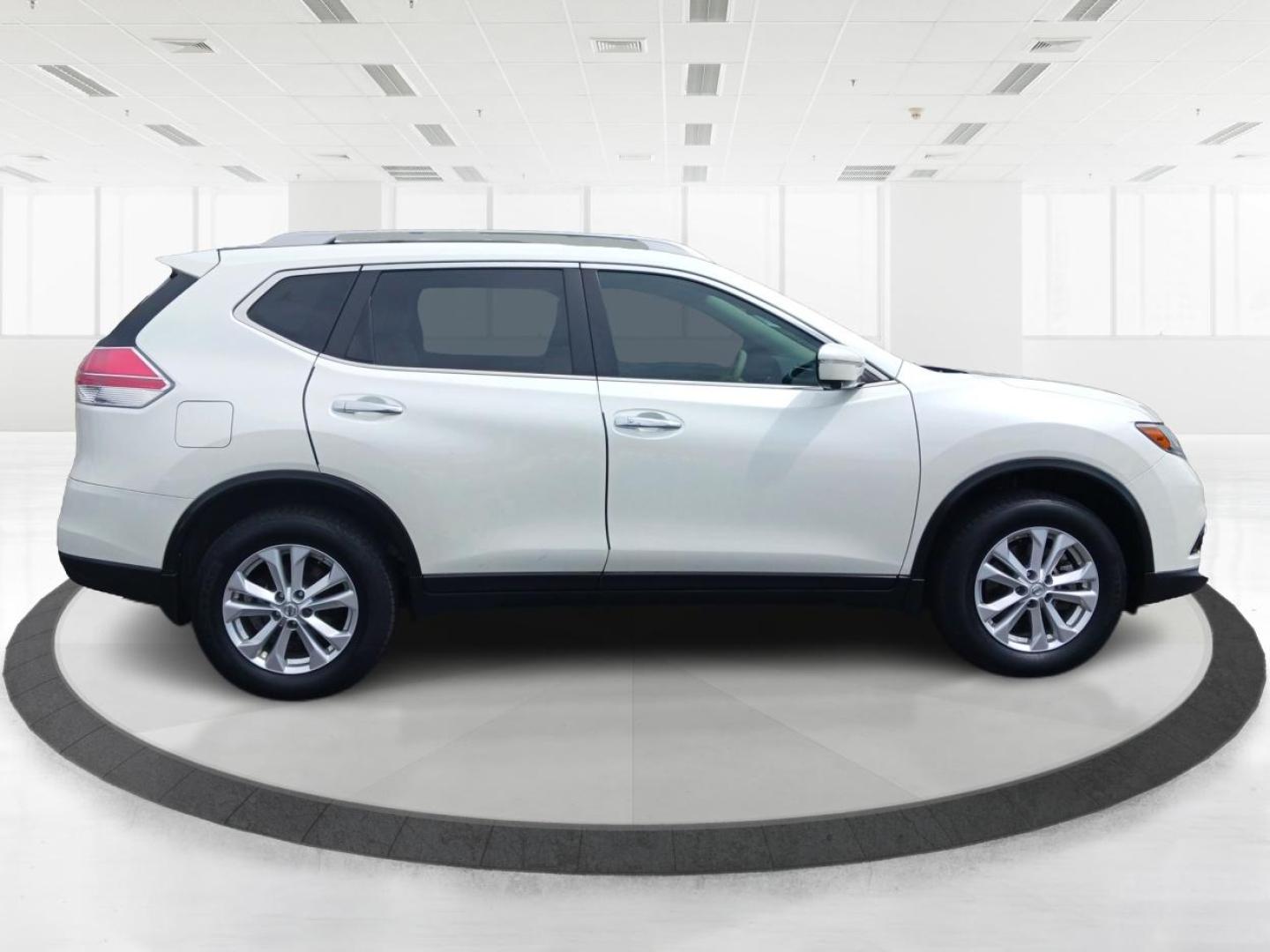 2015 Nissan Rogue SV AWD (5N1AT2MK1FC) with an 2.5L L4 DOHC 16V engine, Continuously Variable Transmission transmission, located at 1099 N County Rd 25A, Troy, OH, 45373, (937) 908-9800, 40.057079, -84.212883 - Photo#1