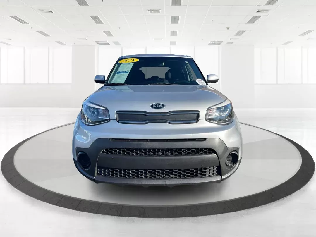 2018 Kia Soul Base 6A (KNDJN2A29J7) with an 1.6L L4 DOHC 16V engine, 6-Speed Automatic transmission, located at 1230 East Main St, Xenia, OH, 45385, (937) 908-9800, 39.688026, -83.910172 - Photo#6