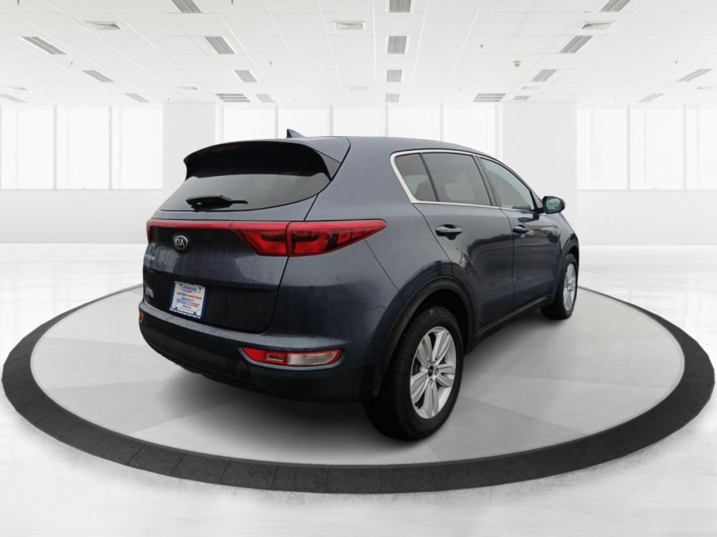 2018 Kia Sportage LX FWD (KNDPM3AC3J7) with an 2.4L V6 DOHC 24V engine, 6-Speed Automatic transmission, located at 4508 South Dixie Dr, Moraine, OH, 45439, (937) 908-9800, 39.689976, -84.218452 - Photo#2