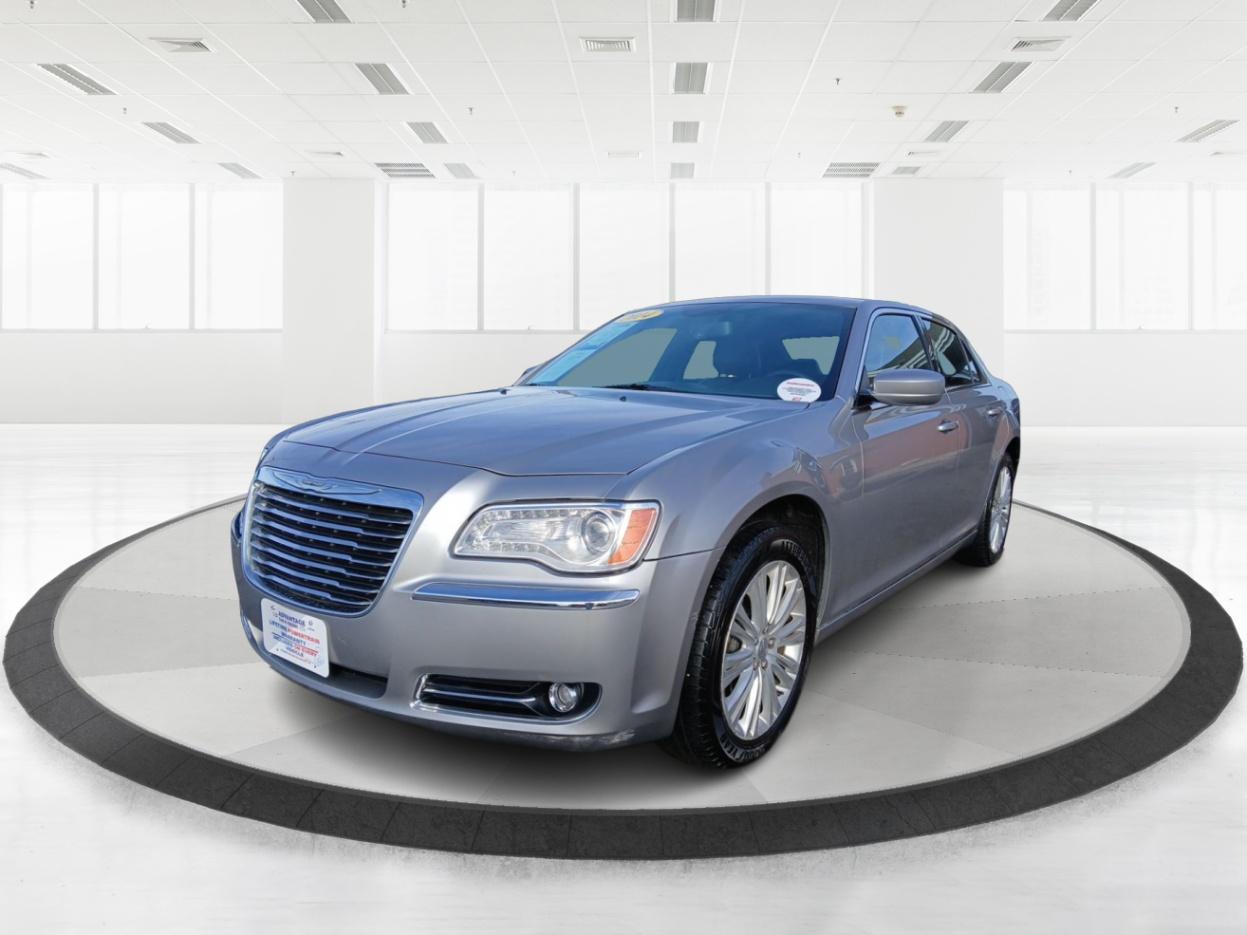 2014 Chrysler 300 AWD (2C3CCARG6EH) with an 3.6L V6 SOHC 24V engine, 8-Speed Automatic transmission, located at 880 E. National Road, Vandalia, OH, 45377, (937) 908-9800, 39.891918, -84.183594 - 2014 Chrysler 300 AWD - Photo#7