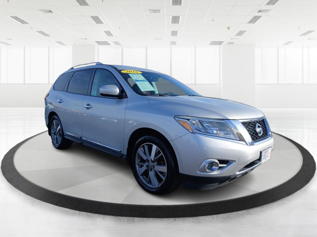 photo of 2016 Nissan Pathfinder Platinum 4WD