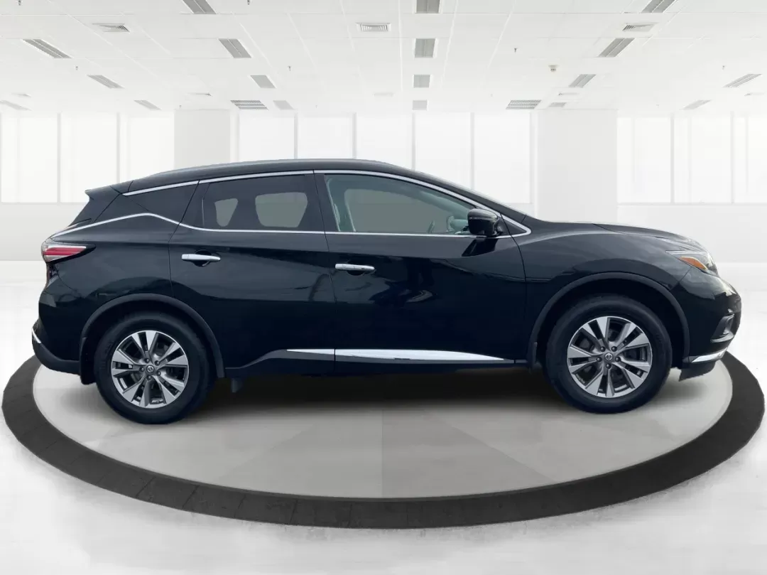 2018 Nissan Murano SL AWD (5N1AZ2MH1JN) with an 3.5L V6 DOHC 24V engine, Continuously Variable Transmission transmission, located at 1230 East Main St, Xenia, OH, 45385, (937) 908-9800, 39.688026, -83.910172 - 2018 Nissan Murano SL AWD - Photo#0