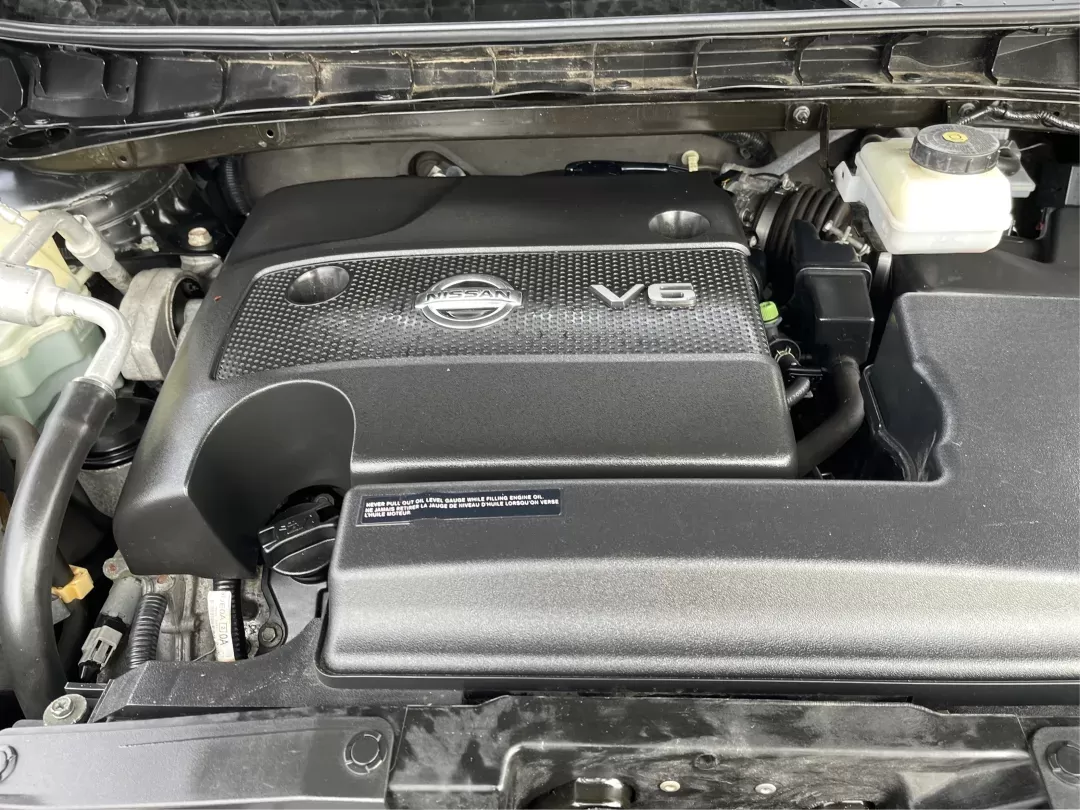 2018 Nissan Murano SL AWD (5N1AZ2MH1JN) with an 3.5L V6 DOHC 24V engine, Continuously Variable Transmission transmission, located at 1230 East Main St, Xenia, OH, 45385, (937) 908-9800, 39.688026, -83.910172 - 2018 Nissan Murano SL AWD - Photo#10