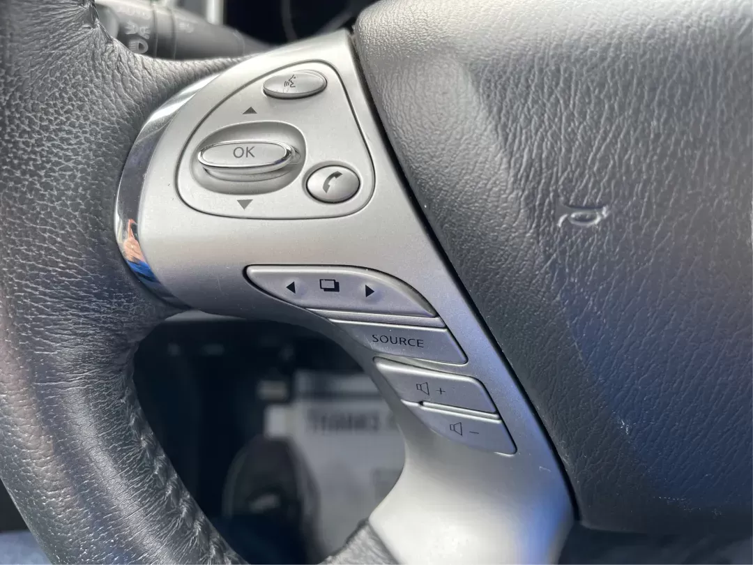 2018 Nissan Murano SL AWD (5N1AZ2MH1JN) with an 3.5L V6 DOHC 24V engine, Continuously Variable Transmission transmission, located at 1230 East Main St, Xenia, OH, 45385, (937) 908-9800, 39.688026, -83.910172 - 2018 Nissan Murano SL AWD - Photo#15