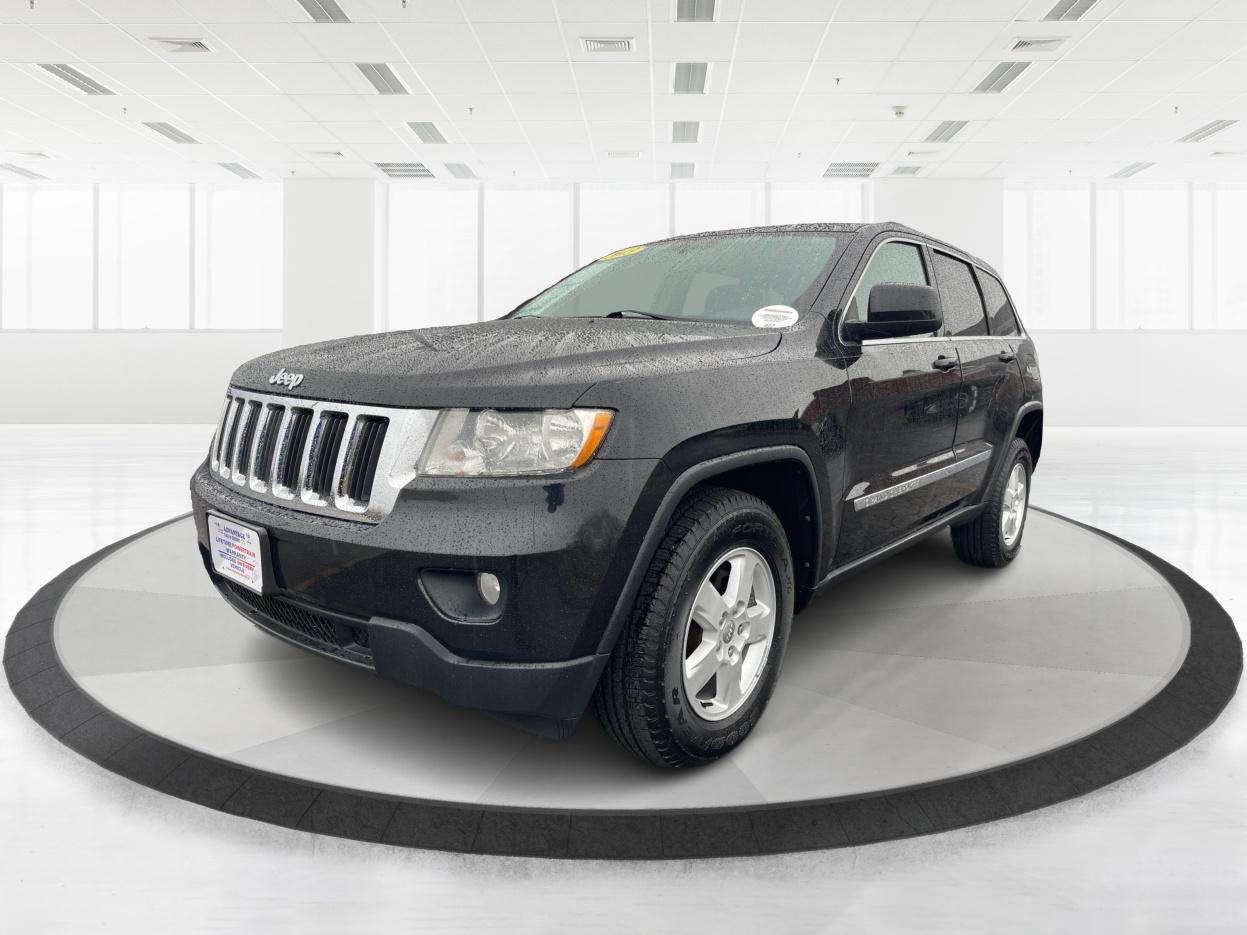 2013 Jeep Grand Cherokee Laredo 4WD (1C4RJFAG7DC) with an 3.6L V6 DOHC 24V engine, 5-Speed Automatic transmission, located at 4508 South Dixie Dr, Moraine, OH, 45439, (937) 908-9800, 39.689976, -84.218452 - 2013 Jeep Grand Cherokee Laredo 4WD - Photo#7