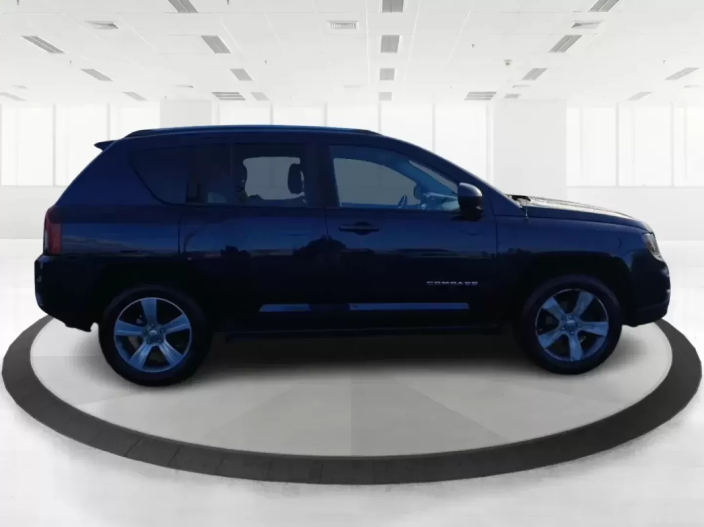 2016 Jeep Compass Latitude 4WD (1C4NJDEB7GD) with an 2.4L L4 DOHC 16V engine, 6-Speed Automatic transmission, located at 401 Woodman Dr, Riverside, OH, 45431, (937) 908-9800, 39.760899, -84.123421 - 2016 Jeep Compass Latitude 4WD - Photo#1