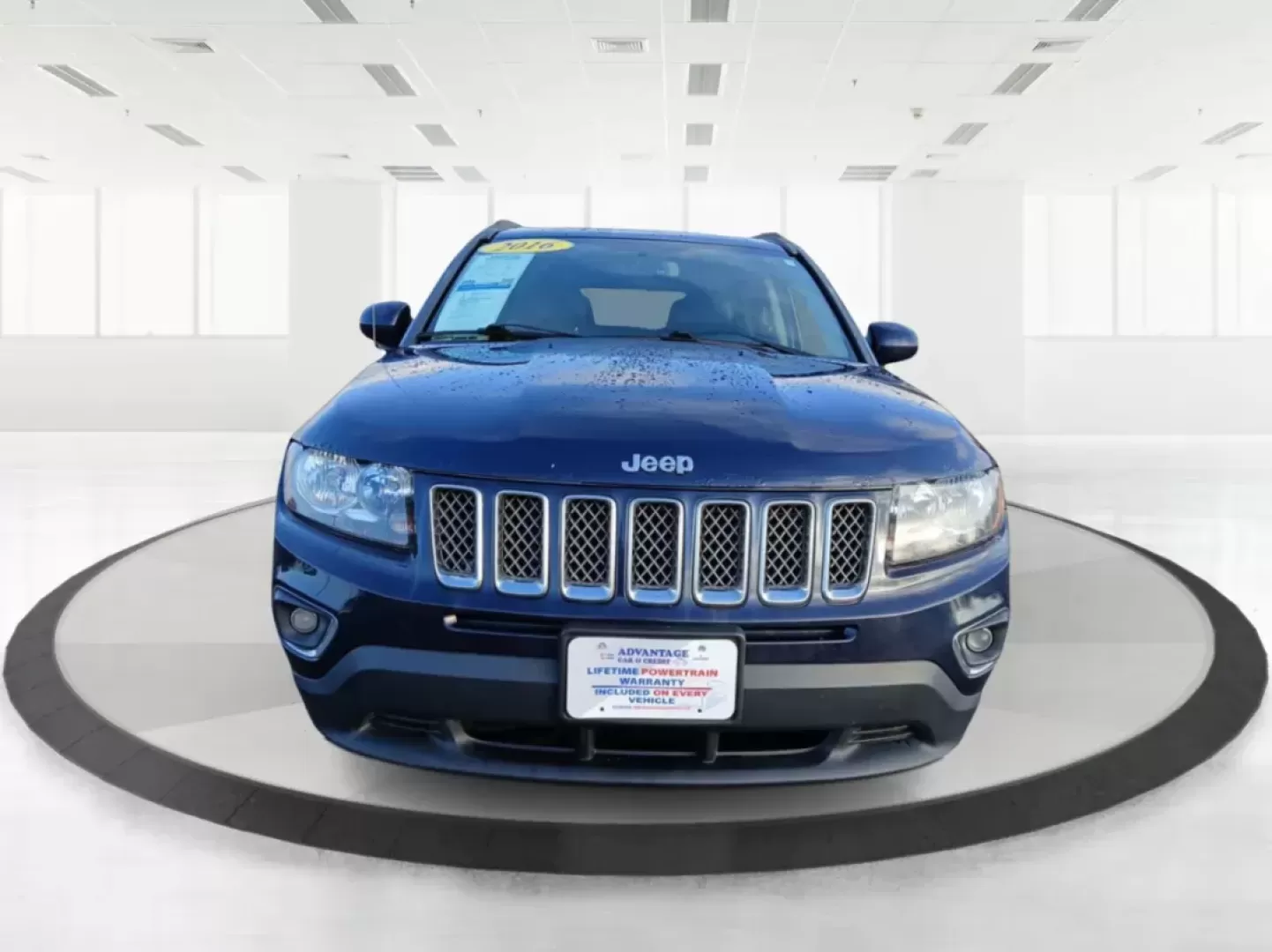 2016 Jeep Compass Latitude 4WD (1C4NJDEB7GD) with an 2.4L L4 DOHC 16V engine, 6-Speed Automatic transmission, located at 401 Woodman Dr, Riverside, OH, 45431, (937) 908-9800, 39.760899, -84.123421 - 2016 Jeep Compass Latitude 4WD - Photo#6