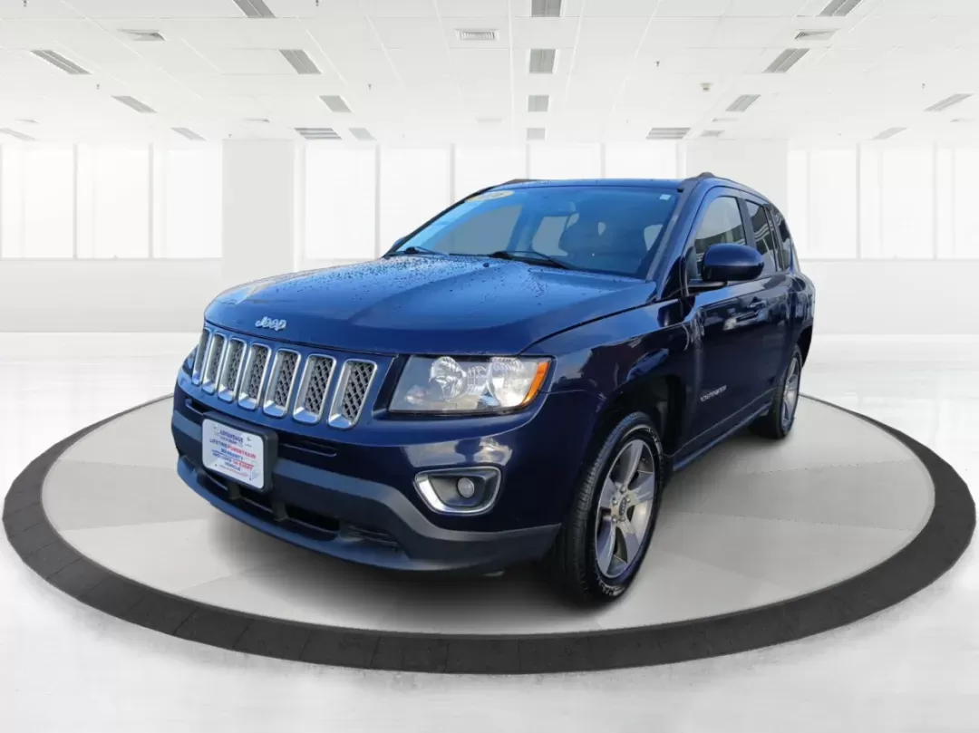 2016 Jeep Compass Latitude 4WD (1C4NJDEB7GD) with an 2.4L L4 DOHC 16V engine, 6-Speed Automatic transmission, located at 401 Woodman Dr, Riverside, OH, 45431, (937) 908-9800, 39.760899, -84.123421 - 2016 Jeep Compass Latitude 4WD - Photo#7