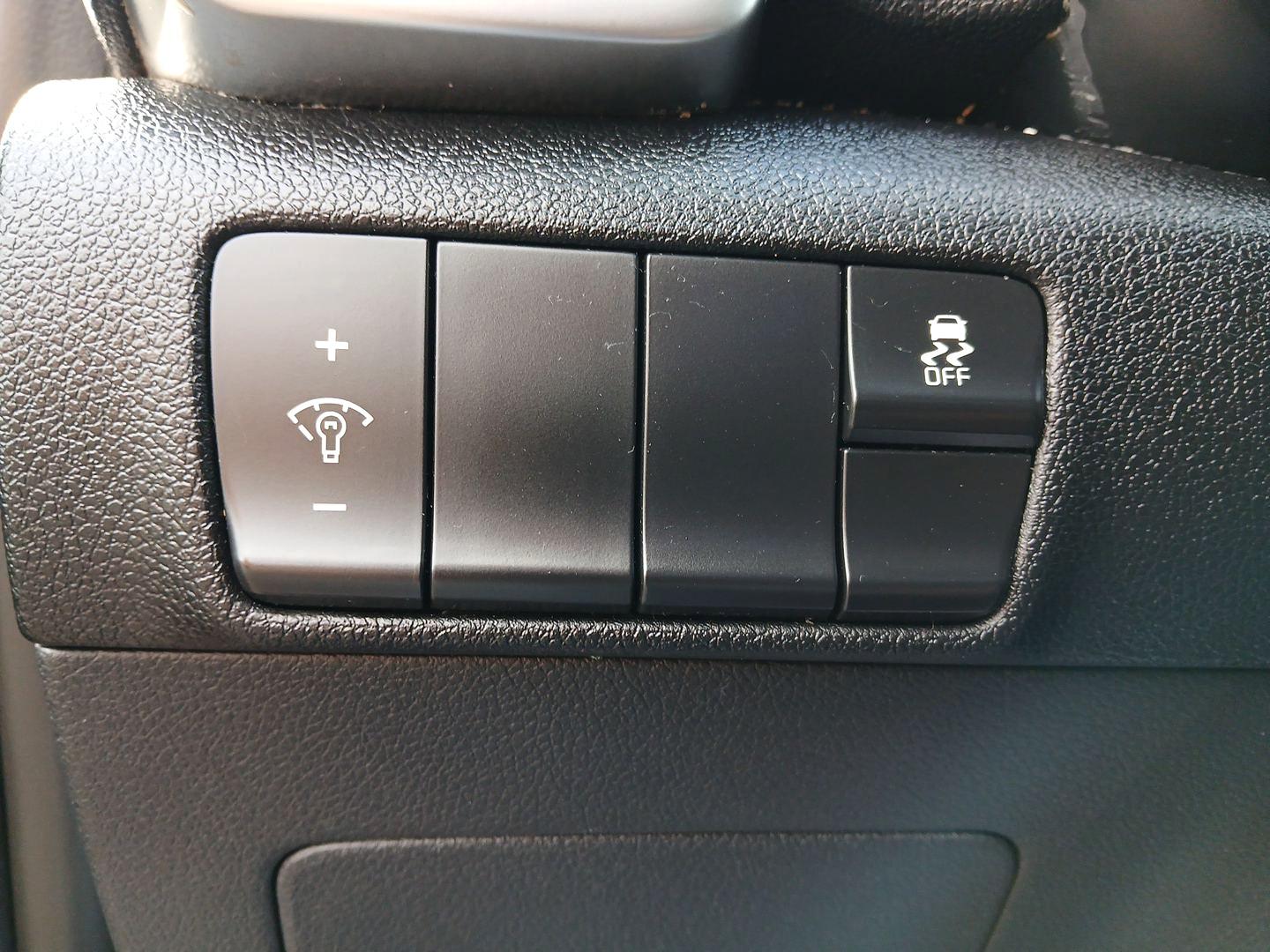 2017 Kia Sportage LX AWD (KNDPMCAC3H7) with an 2.4L V6 DOHC 24V engine, 6-Speed Automatic transmission, located at 1951 S Dayton Lakeview Rd., New Carlisle, OH, 45344, (937) 908-9800, 39.890999, -84.050255 - Photo#16