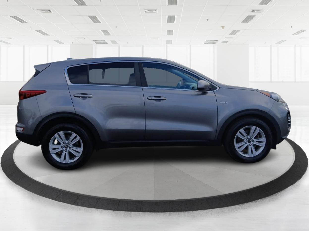 2017 Kia Sportage LX AWD (KNDPMCAC3H7) with an 2.4L V6 DOHC 24V engine, 6-Speed Automatic transmission, located at 1951 S Dayton Lakeview Rd., New Carlisle, OH, 45344, (937) 908-9800, 39.890999, -84.050255 - Photo#1