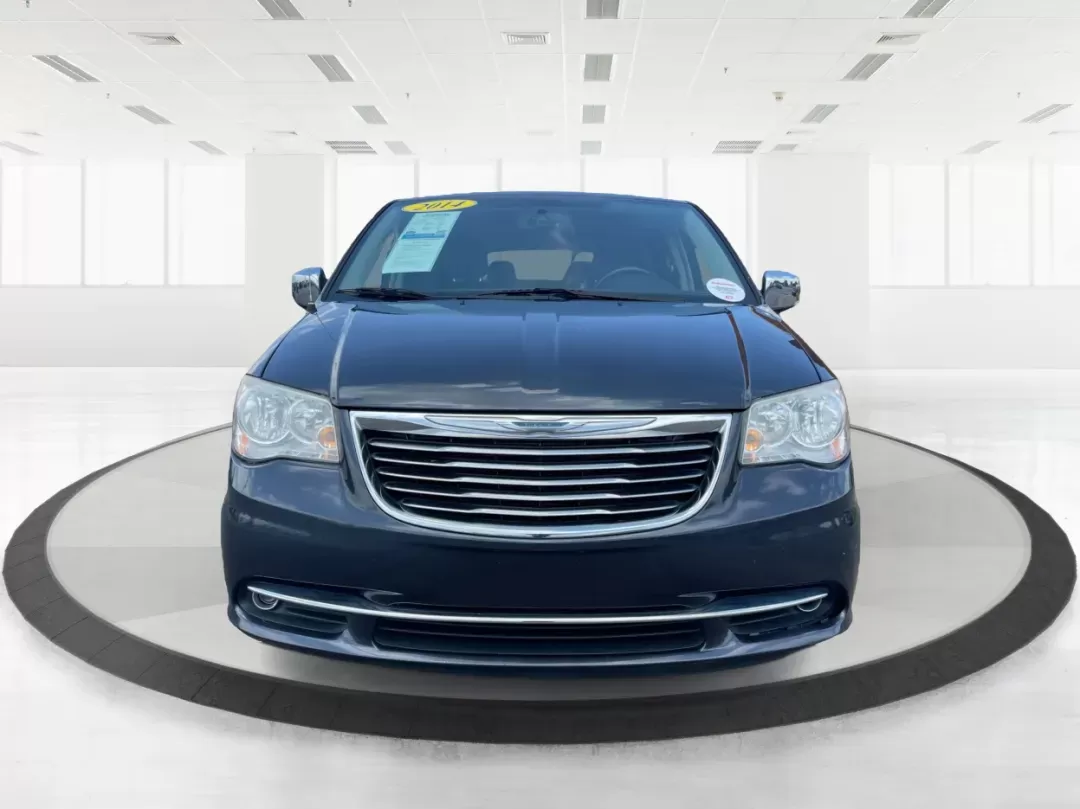 2014 Chrysler Town and Country Touring-L (2C4RC1CG3ER) with an 3.6L V6 DOHC 24V engine, 6-Speed Automatic transmission, located at 1230 East Main St, Xenia, OH, 45385, (937) 908-9800, 39.688026, -83.910172 - **Unleash Family Adventures with the 2014 Chrysler Town and Country Touring-L at Advantage Car and Credit in Fairborn, OH!**<br /> <br /> Are you looking for a versatile vehicle that adapts to your family's ever-changing needs? The 2014 Chrysler Town and Country Touring-L is the perfect blend of - Photo#6