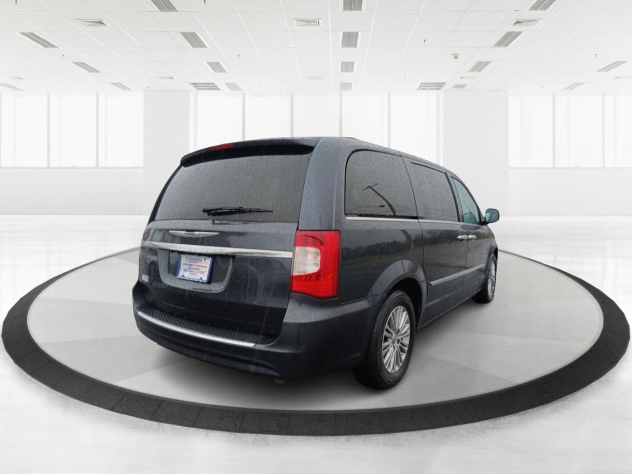 2014 Chrysler Town and Country Touring-L (2C4RC1CG3ER) with an 3.6L V6 DOHC 24V engine, 6-Speed Automatic transmission, located at 4508 South Dixie Dr, Moraine, OH, 45439, (937) 908-9800, 39.689976, -84.218452 - 2014 Chrysler Town and Country Touring-L - Photo#2