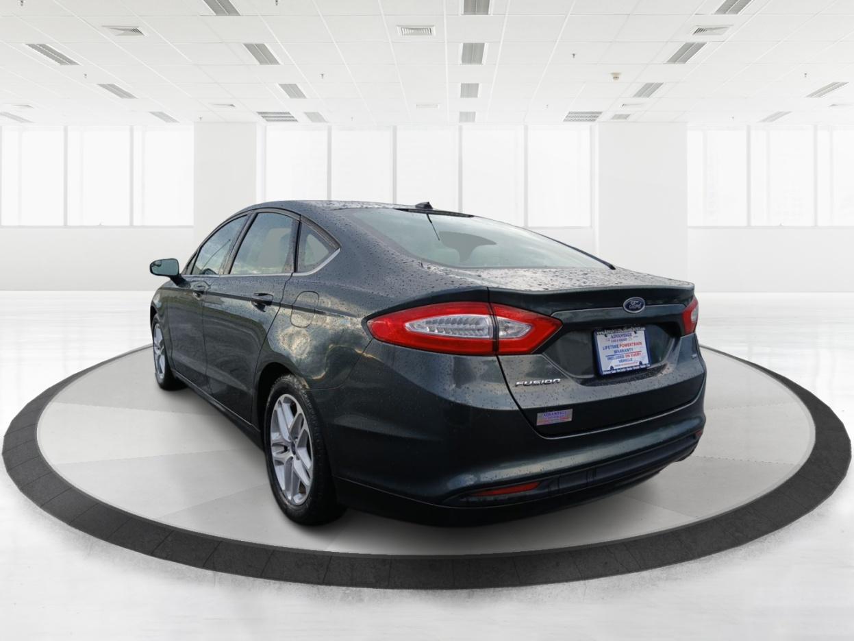 2015 Ford Fusion SE (3FA6P0H7XFR) with an 2.5L L4 DOHC 16V engine, 6-Speed Automatic transmission, located at 4508 South Dixie Dr, Moraine, OH, 45439, (937) 908-9800, 39.689976, -84.218452 - One Owner - Photo#4