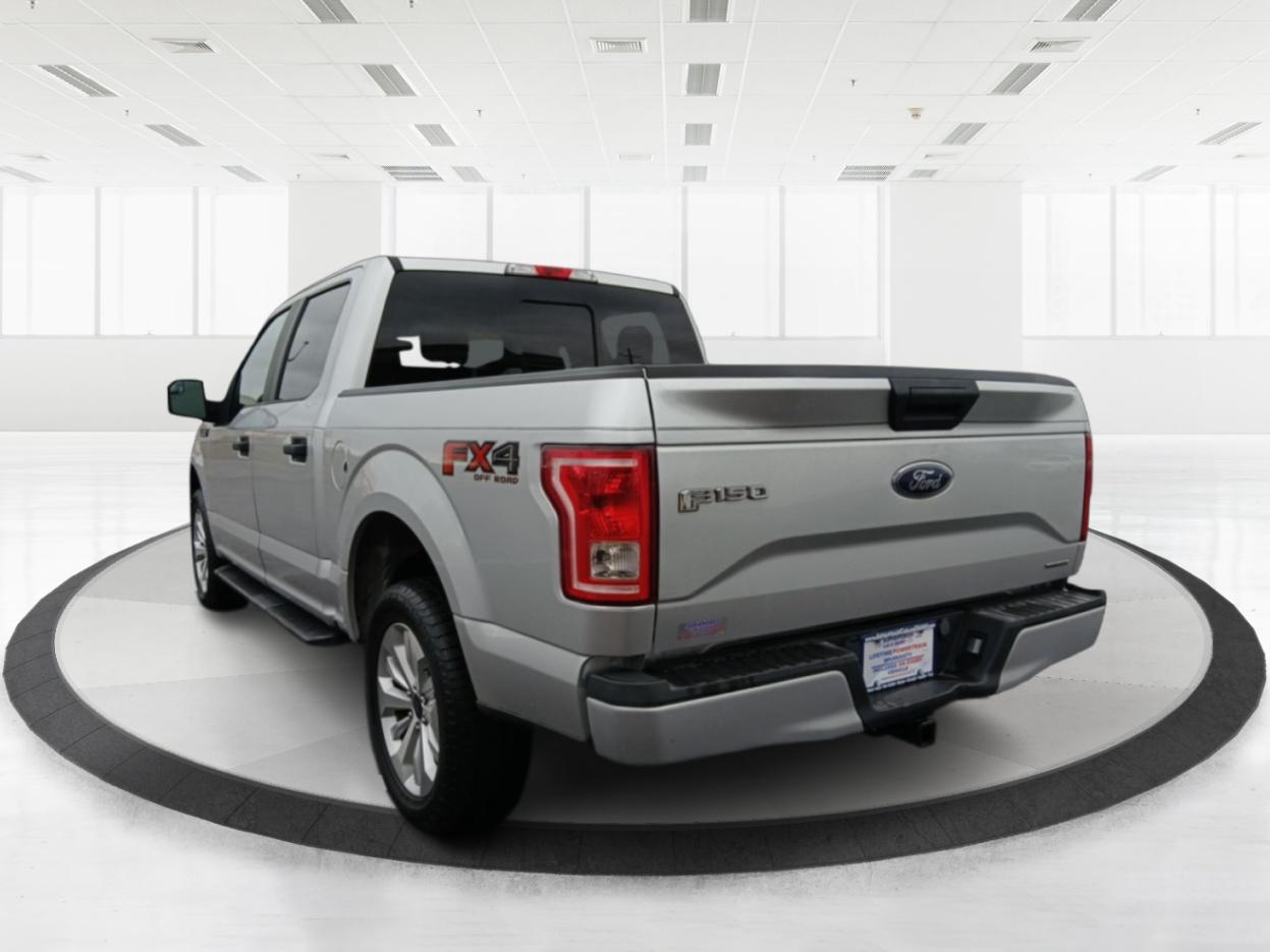 2016 Ford F-150 XL SuperCrew 6.5-ft. Bed 4WD (1FTEW1EF1GF) with an 5.0L V8 engine, 6-Speed Automatic transmission, located at 1230 East Main St, Xenia, OH, 45385, (937) 908-9800, 39.688026, -83.910172 - 2016 Ford F-150 XL SuperCrew 6.5-ft. Bed 4WD - Photo#4