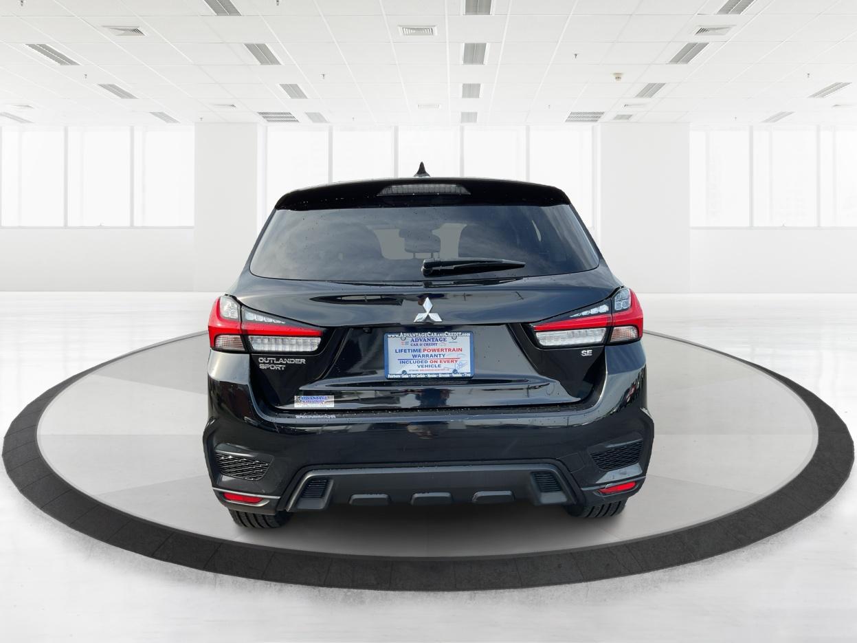 2020 Mitsubishi Outlander Sport 2.0 SE 4WD CVT (JA4AR3AU4LU) with an 2.0L L4 DOHC 16V engine, Continuously Variable Transmission transmission, located at 8750 N County Rd 25A, Piqua, OH, 45356, (937) 908-9800, 40.164391, -84.232513 - Photo#4