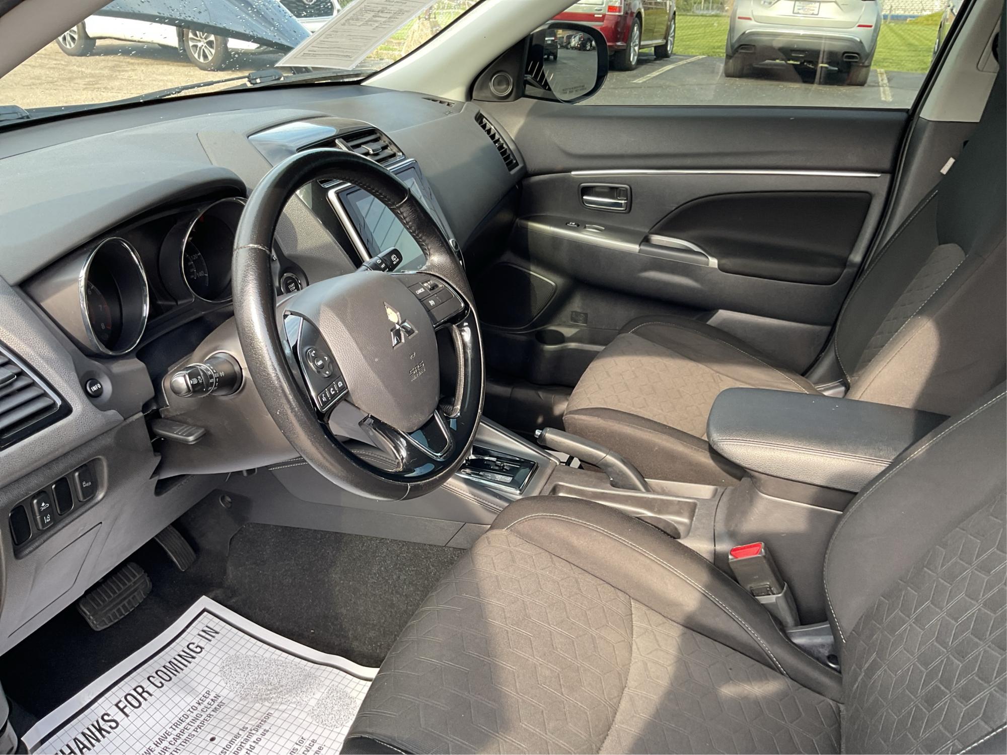 2020 Mitsubishi Outlander Sport 2.0 SE 4WD CVT (JA4AR3AU4LU) with an 2.0L L4 DOHC 16V engine, Continuously Variable Transmission transmission, located at 8750 N County Rd 25A, Piqua, OH, 45356, (937) 908-9800, 40.164391, -84.232513 - Photo#8