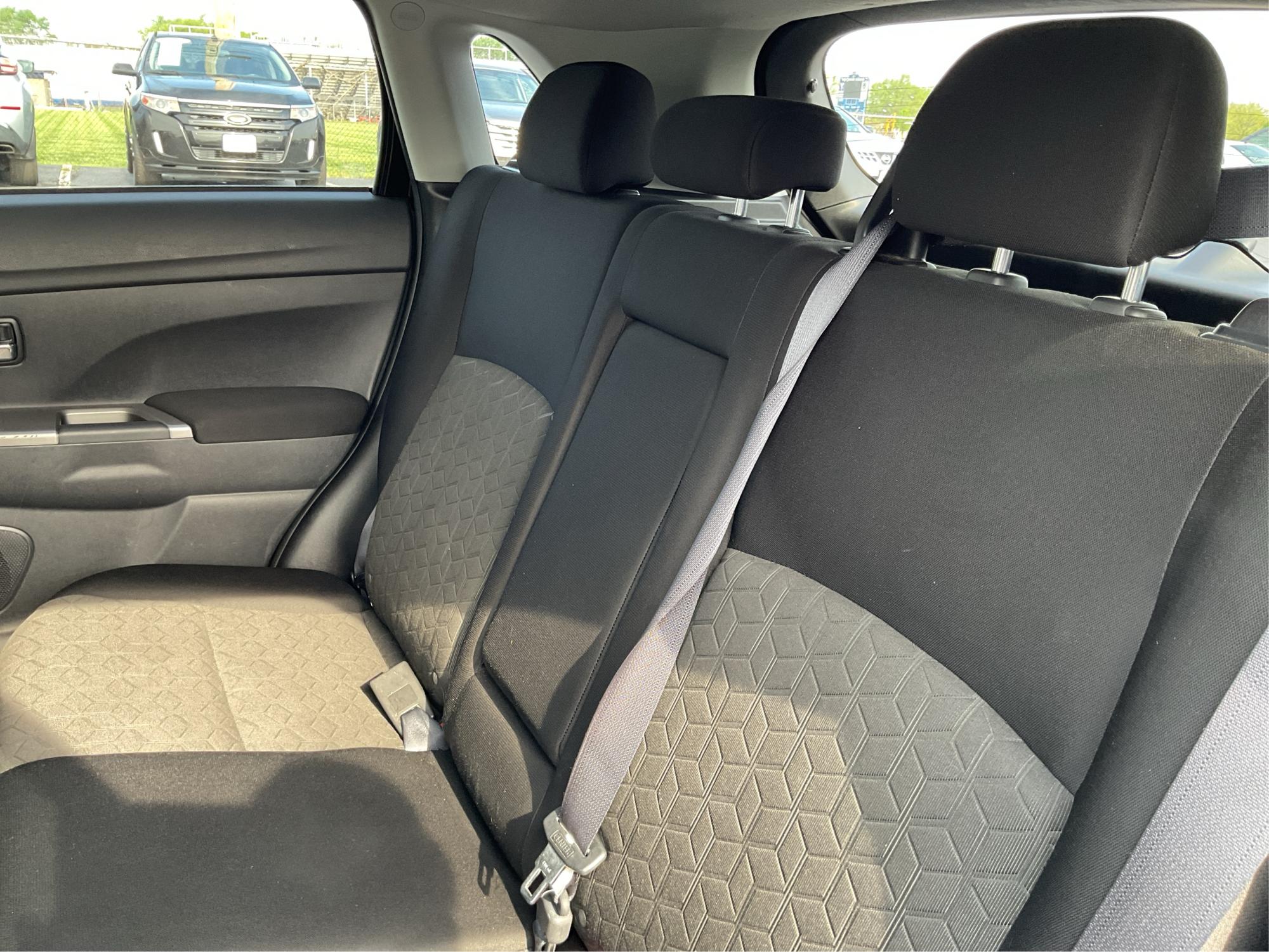 2020 Mitsubishi Outlander Sport 2.0 SE 4WD CVT (JA4AR3AU4LU) with an 2.0L L4 DOHC 16V engine, Continuously Variable Transmission transmission, located at 8750 N County Rd 25A, Piqua, OH, 45356, (937) 908-9800, 40.164391, -84.232513 - Photo#9