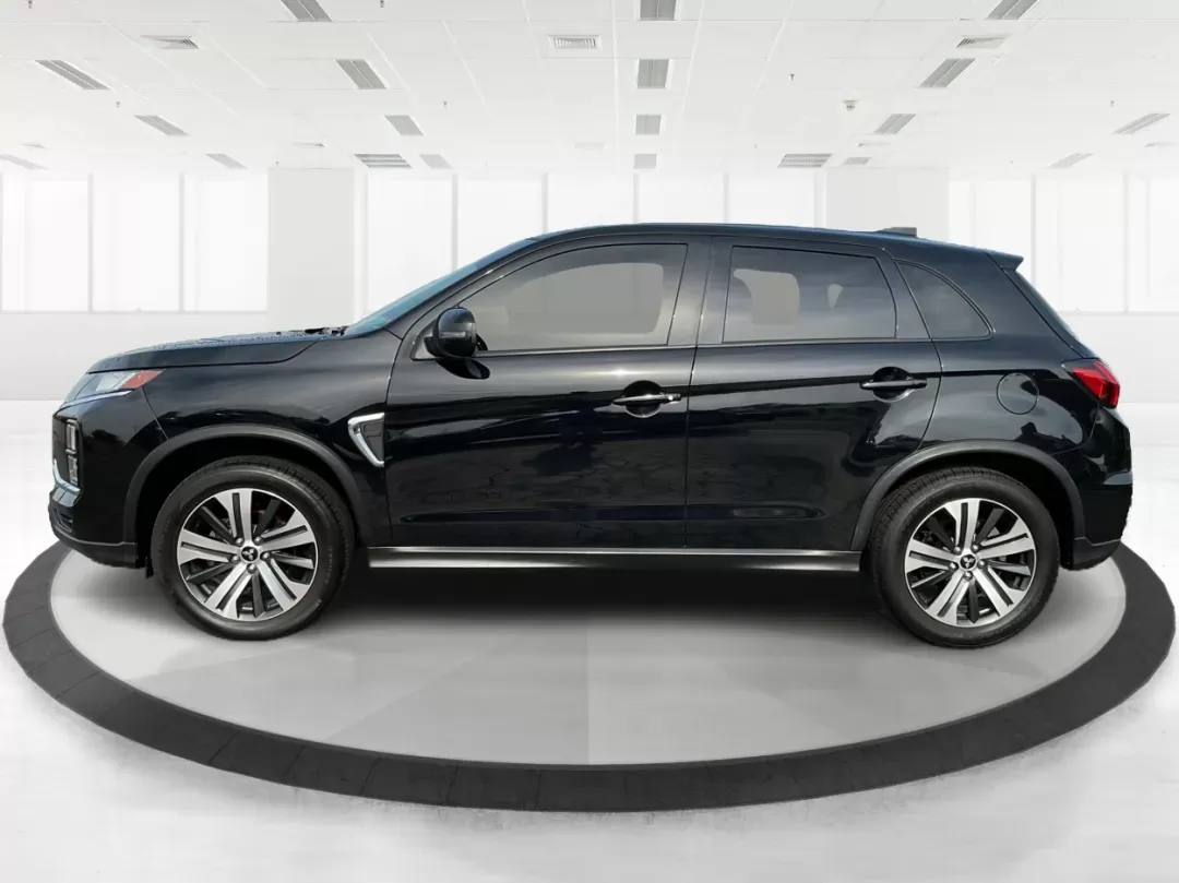 2020 Mitsubishi Outlander Sport 2.0 SE 4WD CVT (JA4AR3AU4LU) with an 2.0L L4 DOHC 16V engine, Continuously Variable Transmission transmission, located at 8750 N County Rd 25A, Piqua, OH, 45356, (937) 908-9800, 40.164391, -84.232513 - Photo#5
