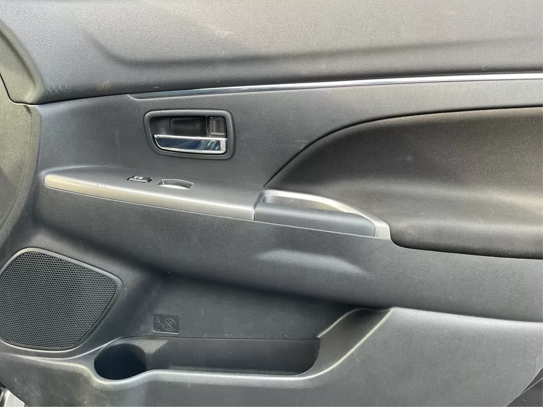 2020 Mitsubishi Outlander Sport 2.0 SE 4WD CVT (JA4AR3AU4LU) with an 2.0L L4 DOHC 16V engine, Continuously Variable Transmission transmission, located at 8750 N County Rd 25A, Piqua, OH, 45356, (937) 908-9800, 40.164391, -84.232513 - Photo#16