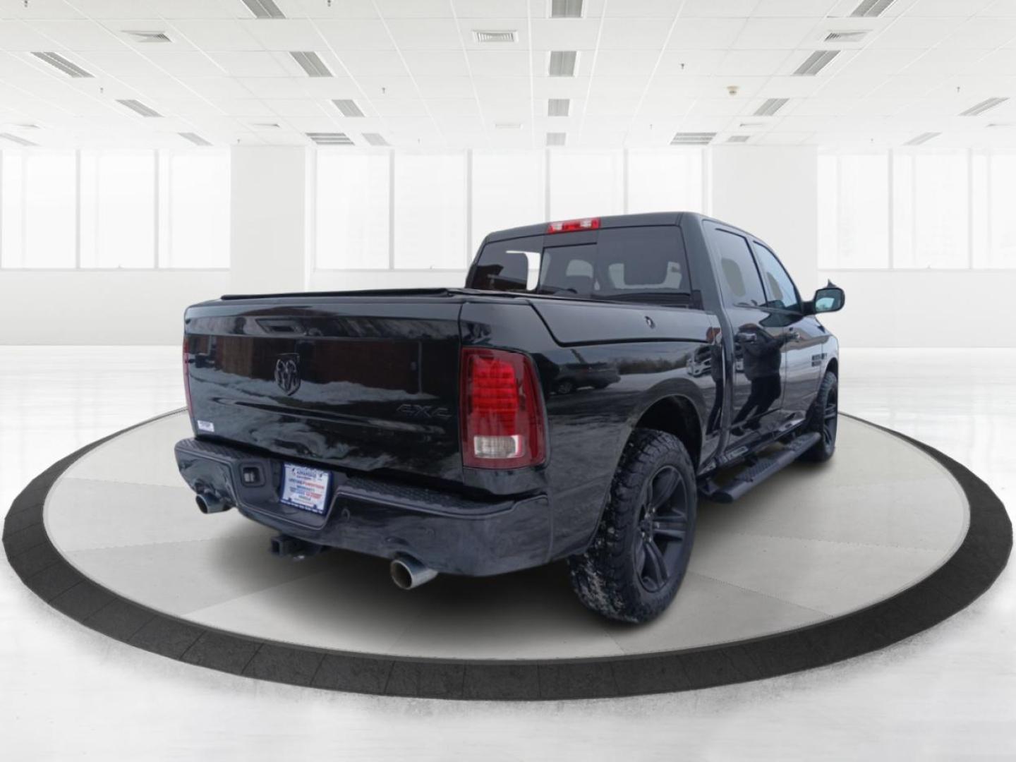 2016 RAM 1500 Sport Crew Cab SWB 4WD (1C6RR7MT1GS) with an 5.7L V8 OHV 16V engine, 8-Speed Automatic transmission, located at 8750 N County Rd 25A, Piqua, OH, 45356, (937) 908-9800, 40.164391, -84.232513 - Photo#2