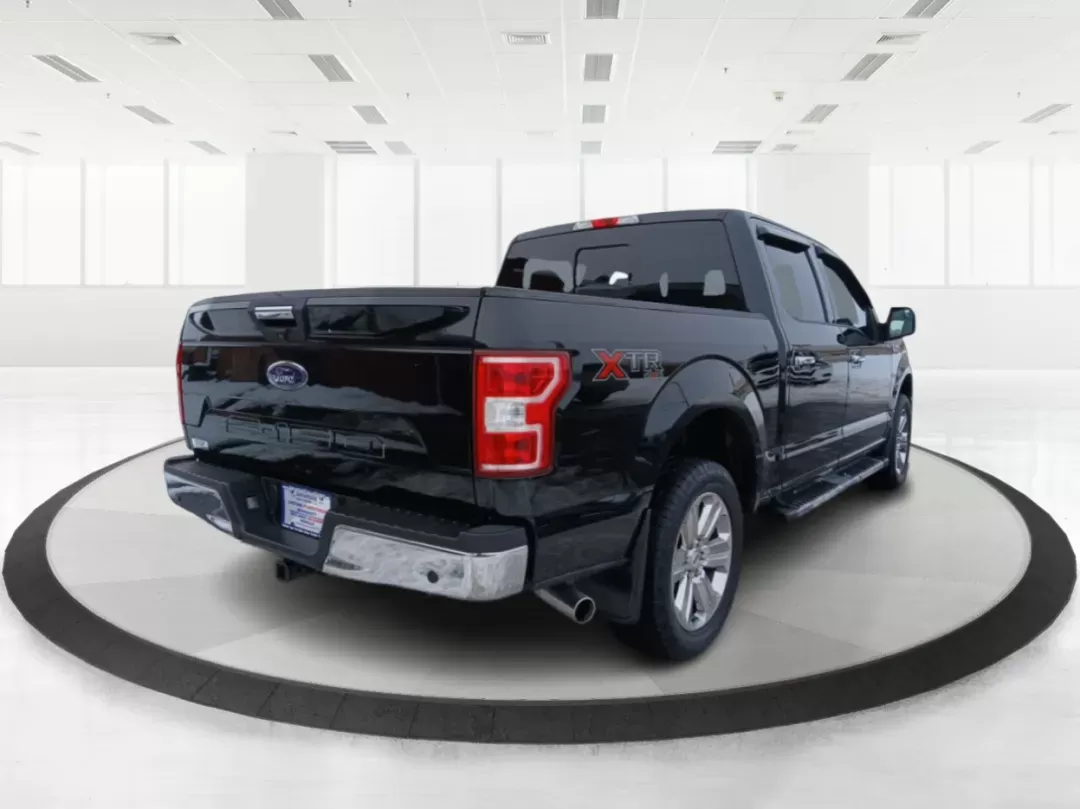 2018 Ford F-150 XLT SuperCrew 5.5-ft. Bed 4WD (1FTEW1E52JF) with an 5.0L V8 OHV 32V engine, 6-Speed Automatic transmission, located at 880 E. National Road, Vandalia, OH, 45377, (937) 908-9800, 39.891918, -84.183594 - One Owner - Photo#2