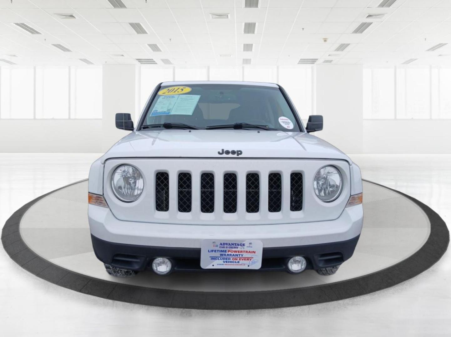 2015 Jeep Patriot Sport 4WD (1C4NJRBB7FD) with an 2.4L L4 DOHC 16V engine, located at 880 E. National Road, Vandalia, OH, 45377, (937) 908-9800, 39.891918, -84.183594 - Photo#6