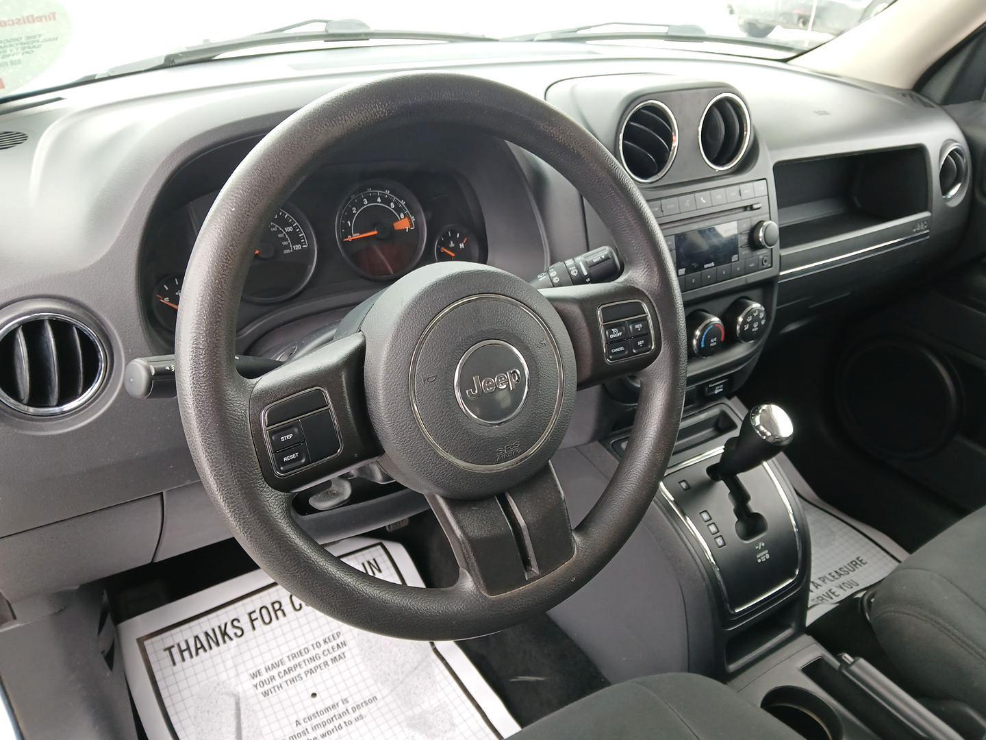 2015 Jeep Patriot Sport 4WD (1C4NJRBB7FD) with an 2.4L L4 DOHC 16V engine, located at 880 E. National Road, Vandalia, OH, 45377, (937) 908-9800, 39.891918, -84.183594 - Photo#8