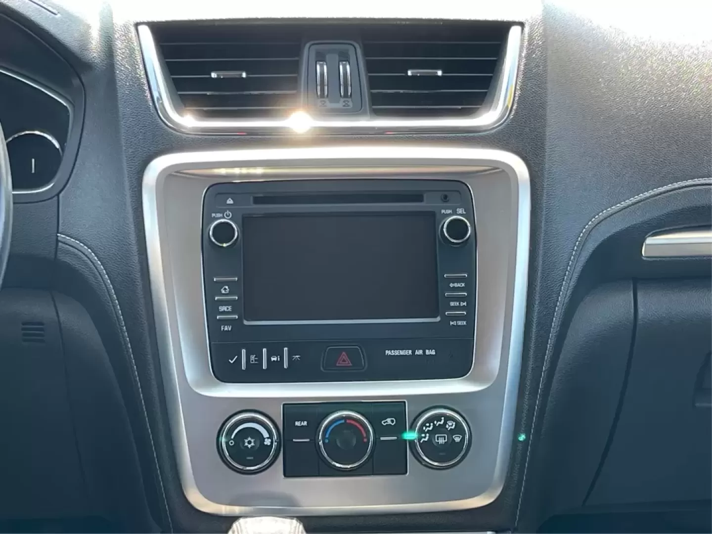 2014 GMC Acadia SLE-2 AWD (1GKKVPKD1EJ) with an 3.6L V6 DOHC 24V engine, 6-Speed Automatic transmission, located at 1099 N County Rd 25A, Troy, OH, 45373, (937) 908-9800, 40.057079, -84.212883 - Photo#12