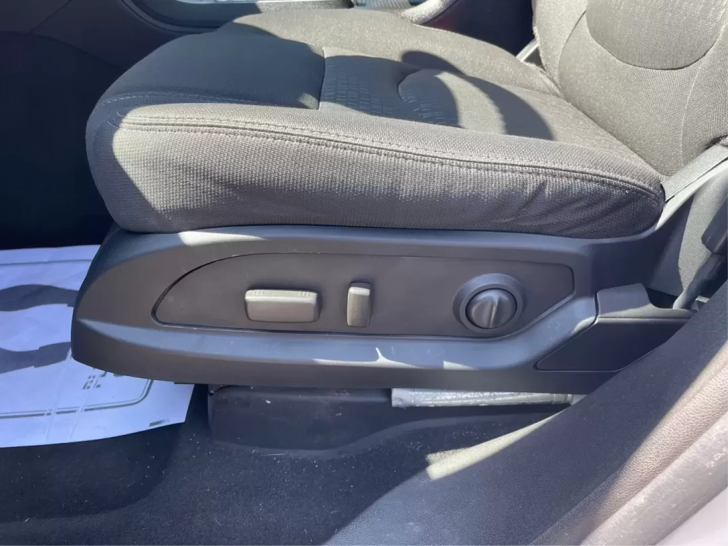 2014 GMC Acadia SLE-2 AWD (1GKKVPKD1EJ) with an 3.6L V6 DOHC 24V engine, 6-Speed Automatic transmission, located at 1099 N County Rd 25A, Troy, OH, 45373, (937) 908-9800, 40.057079, -84.212883 - Photo#17