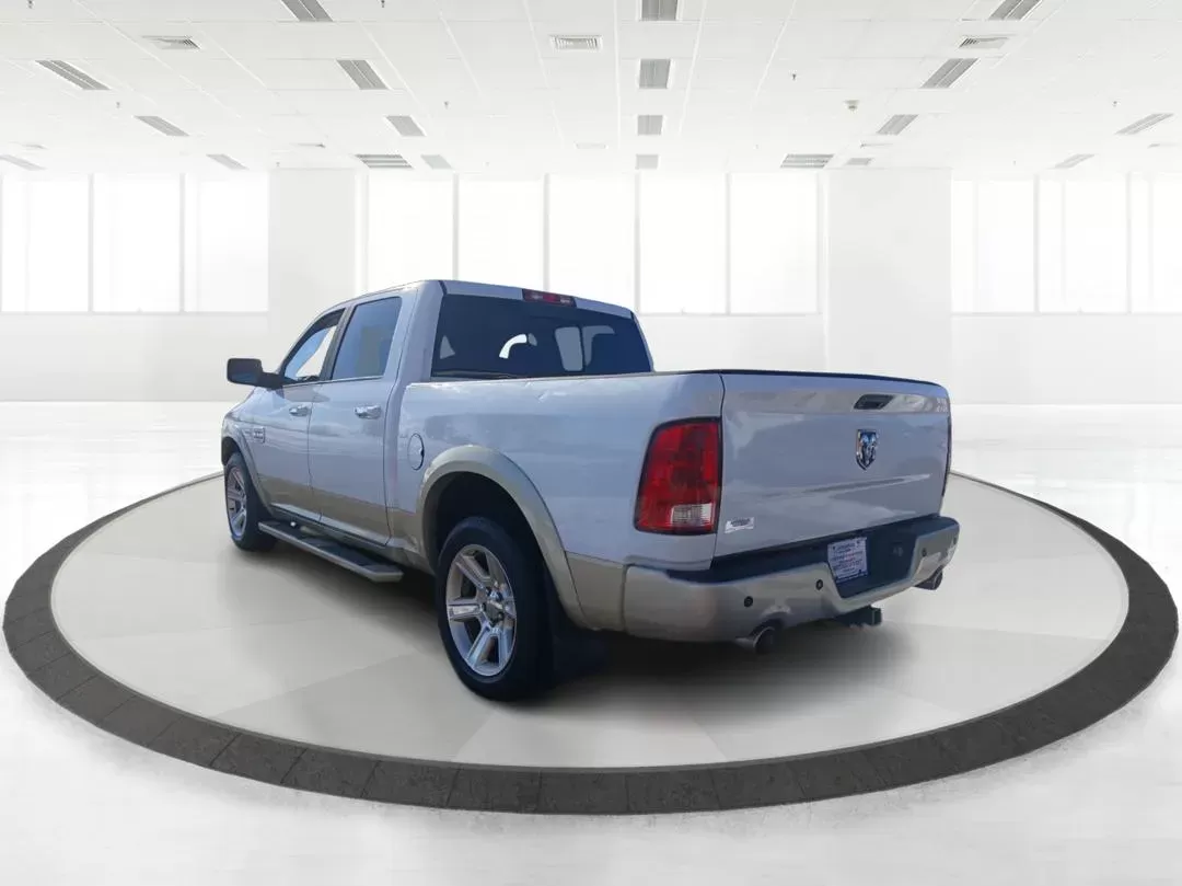 2012 Ram 1500 Laramie Longhorn Edition Crew Cab 4WD (1C6RD7PT8CS) with an 5.7L V8 OHV 16V engine, 6-Speed Automatic transmission, located at 4508 South Dixie Dr, Moraine, OH, 45439, (937) 908-9800, 39.689976, -84.218452 - 2012 Ram 1500 Laramie Longhorn Edition Crew Cab 4WD - Photo#4