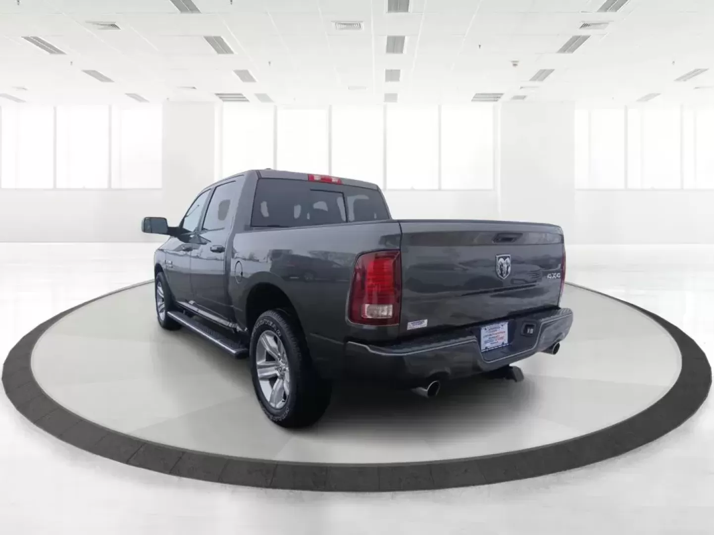 2016 Ram 1500 Sport Crew Cab SWB 4WD (1C6RR7MT8GS) with an 5.7L V8 OHV 16V engine, 8-Speed Automatic transmission, located at 401 Woodman Dr, Riverside, OH, 45431, (937) 908-9800, 39.760899, -84.123421 - 2016 Ram 1500 Sport Crew Cab SWB 4WD - Photo#4