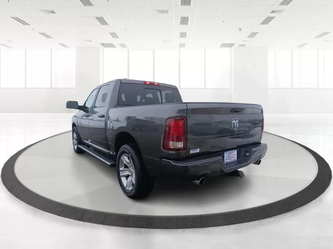 2016 Ram 1500 Sport Crew Cab SWB 4WD (1C6RR7MT8GS) with an 5.7L V8 OHV 16V engine, 8-Speed Automatic transmission, located at 8750 N County Rd 25A, Piqua, OH, 45356, (937) 908-9800, 40.164391, -84.232513 - Photo#4