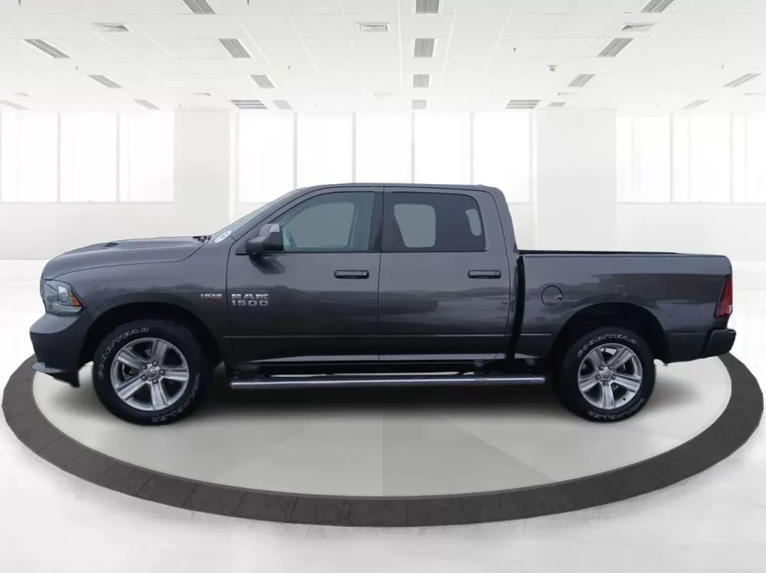 2016 Ram 1500 Sport Crew Cab SWB 4WD (1C6RR7MT8GS) with an 5.7L V8 OHV 16V engine, 8-Speed Automatic transmission, located at 8750 N County Rd 25A, Piqua, OH, 45356, (937) 908-9800, 40.164391, -84.232513 - Photo#5