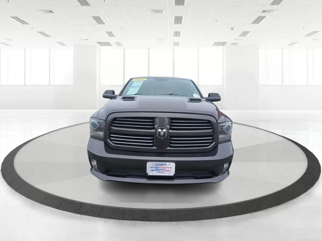 2016 Ram 1500 Sport Crew Cab SWB 4WD (1C6RR7MT8GS) with an 5.7L V8 OHV 16V engine, 8-Speed Automatic transmission, located at 8750 N County Rd 25A, Piqua, OH, 45356, (937) 908-9800, 40.164391, -84.232513 - Photo#6