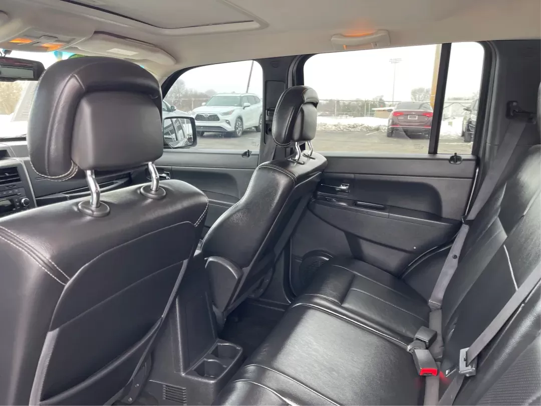 2012 Jeep Liberty Sport 4WD (1C4PJMAK8CW) with an 3.7L V6 SOHC 12V engine, 4-Speed Automatic transmission, located at 1099 N County Rd 25A , Troy, OH, 45373, (937) 908-9800, 40.057079, -84.212883 - 2012 Jeep Liberty Sport 4WD - Photo#10