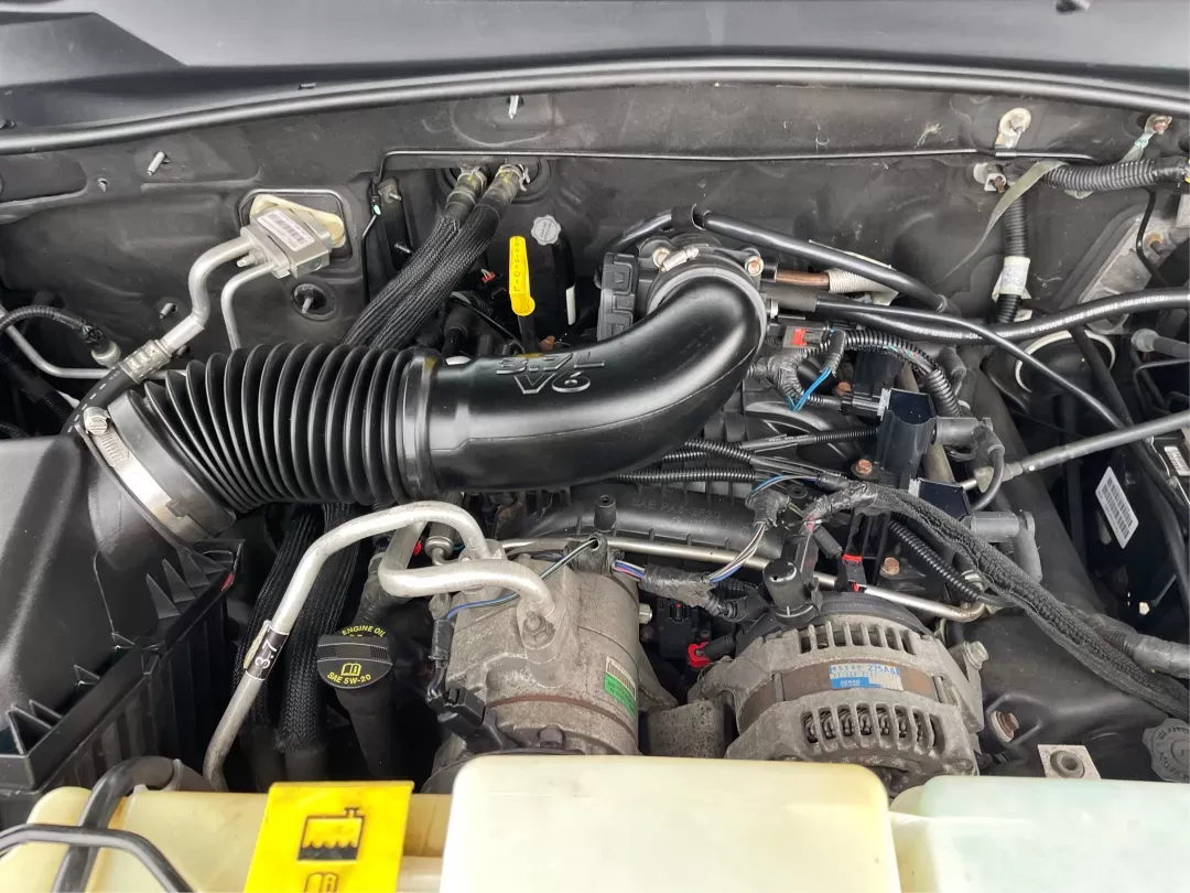 2012 Jeep Liberty Sport 4WD (1C4PJMAK8CW) with an 3.7L V6 SOHC 12V engine, 4-Speed Automatic transmission, located at 1099 N County Rd 25A , Troy, OH, 45373, (937) 908-9800, 40.057079, -84.212883 - 2012 Jeep Liberty Sport 4WD - Photo#11
