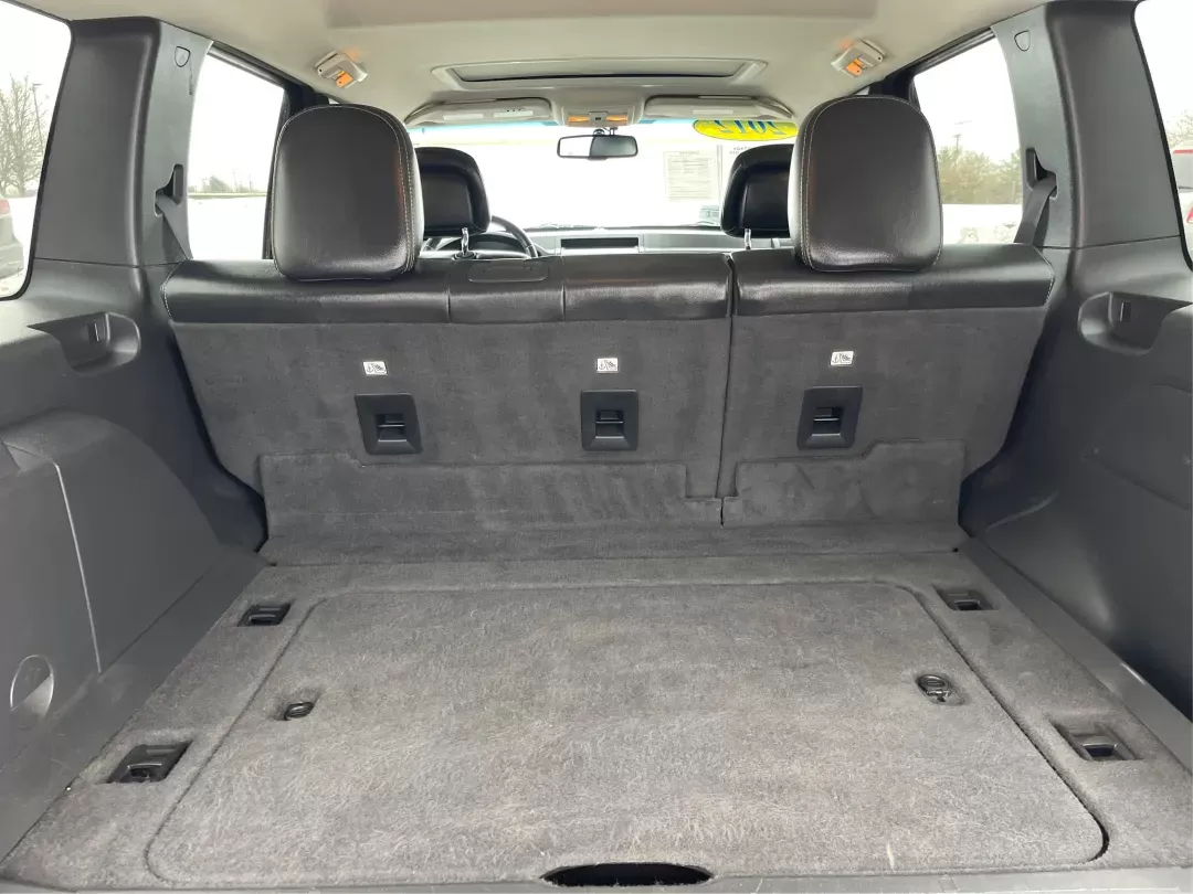 2012 Jeep Liberty Sport 4WD (1C4PJMAK8CW) with an 3.7L V6 SOHC 12V engine, 4-Speed Automatic transmission, located at 1099 N County Rd 25A , Troy, OH, 45373, (937) 908-9800, 40.057079, -84.212883 - 2012 Jeep Liberty Sport 4WD - Photo#12