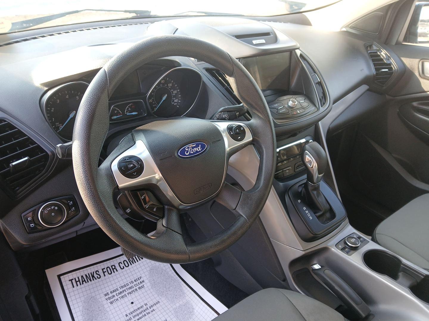 2016 Ford Escape SE 4WD (1FMCU9G91GU) with an 2.0L L4 DOHC 16V engine, 6-Speed Automatic transmission, located at 4508 South Dixie Dr, Moraine, OH, 45439, (937) 908-9800, 39.689976, -84.218452 - 2016 Ford Escape SE 4WD - Photo#8