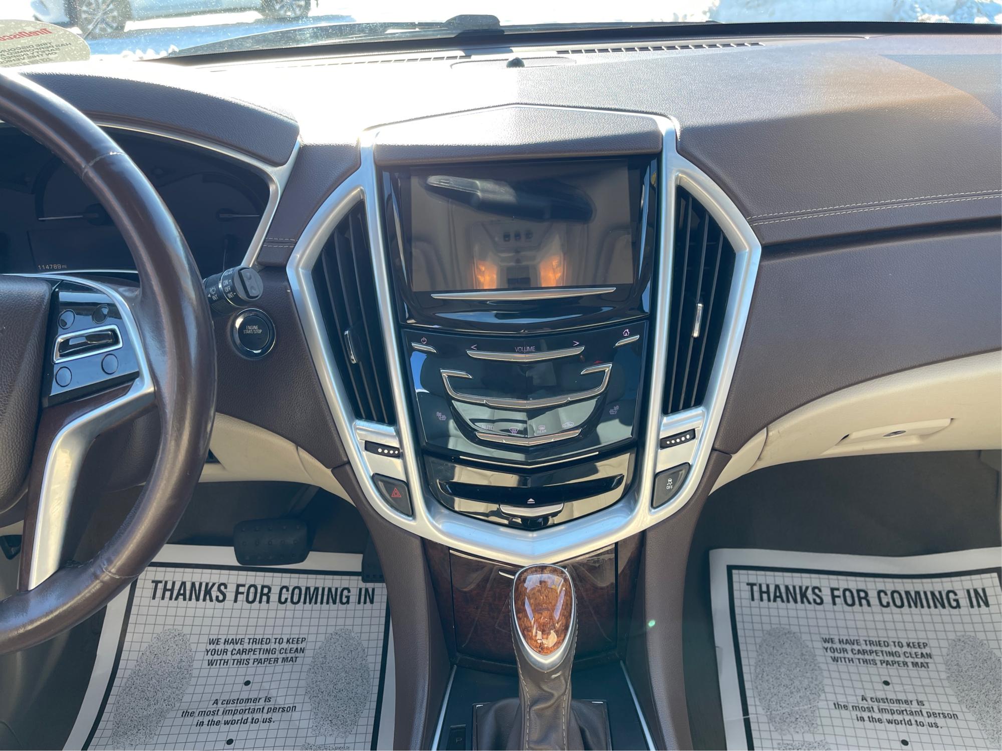 2013 Cadillac SRX AWD Luxury Collection (3GYFNGE32DS) with an 3.6L V6 DOHC 24V FFV engine, 6-Speed Automatic transmission, located at 1184 Kauffman Ave, Fairborn, OH, 45324, (937) 908-9800, 39.807072, -84.030914 - 2013 Cadillac SRX AWD Luxury Collection - Photo#11