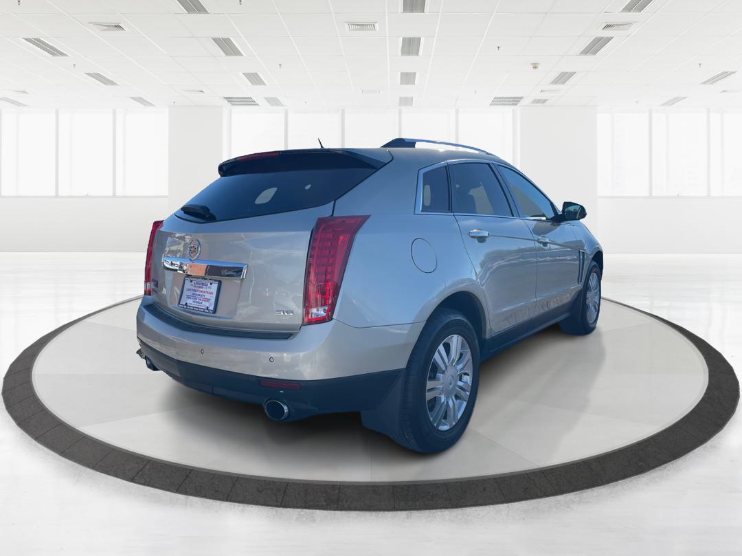 2013 Cadillac SRX AWD Luxury Collection (3GYFNGE32DS) with an 3.6L V6 DOHC 24V FFV engine, 6-Speed Automatic transmission, located at 1184 Kauffman Ave, Fairborn, OH, 45324, (937) 908-9800, 39.807072, -84.030914 - 2013 Cadillac SRX AWD Luxury Collection - Photo#2