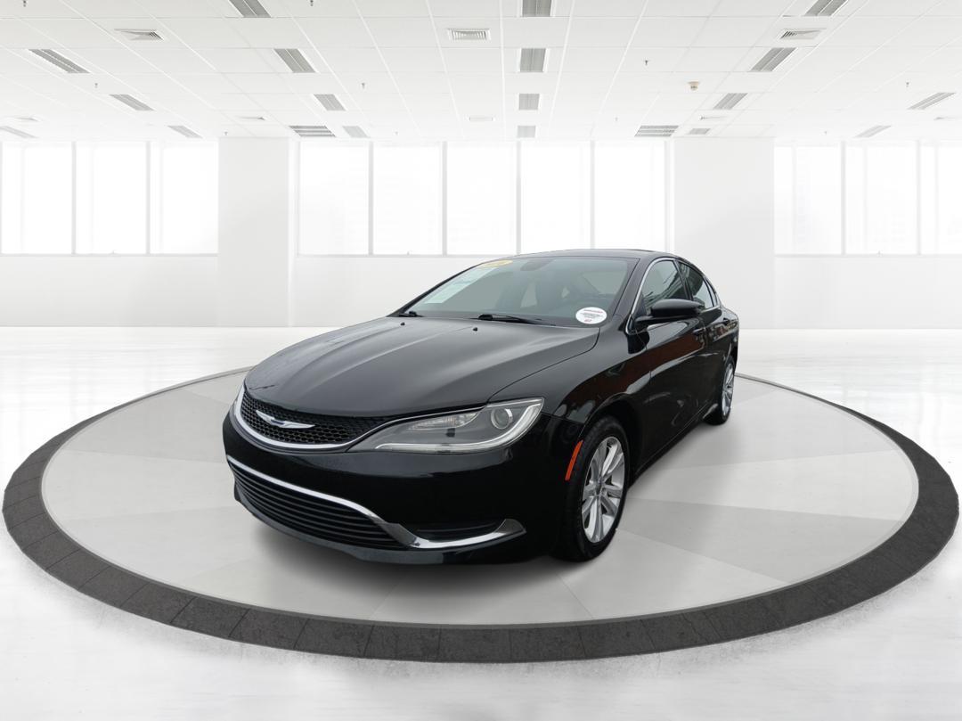 2016 Chrysler 200 Limited (1C3CCCAB2GN) with an 2.4L L4 DOHC 16V engine, 9-Speed Automatic transmission, located at 1230 East Main St, Xenia, OH, 45385, (937) 908-9800, 39.688026, -83.910172 - 2016 Chrysler 200 Limited - Photo#7