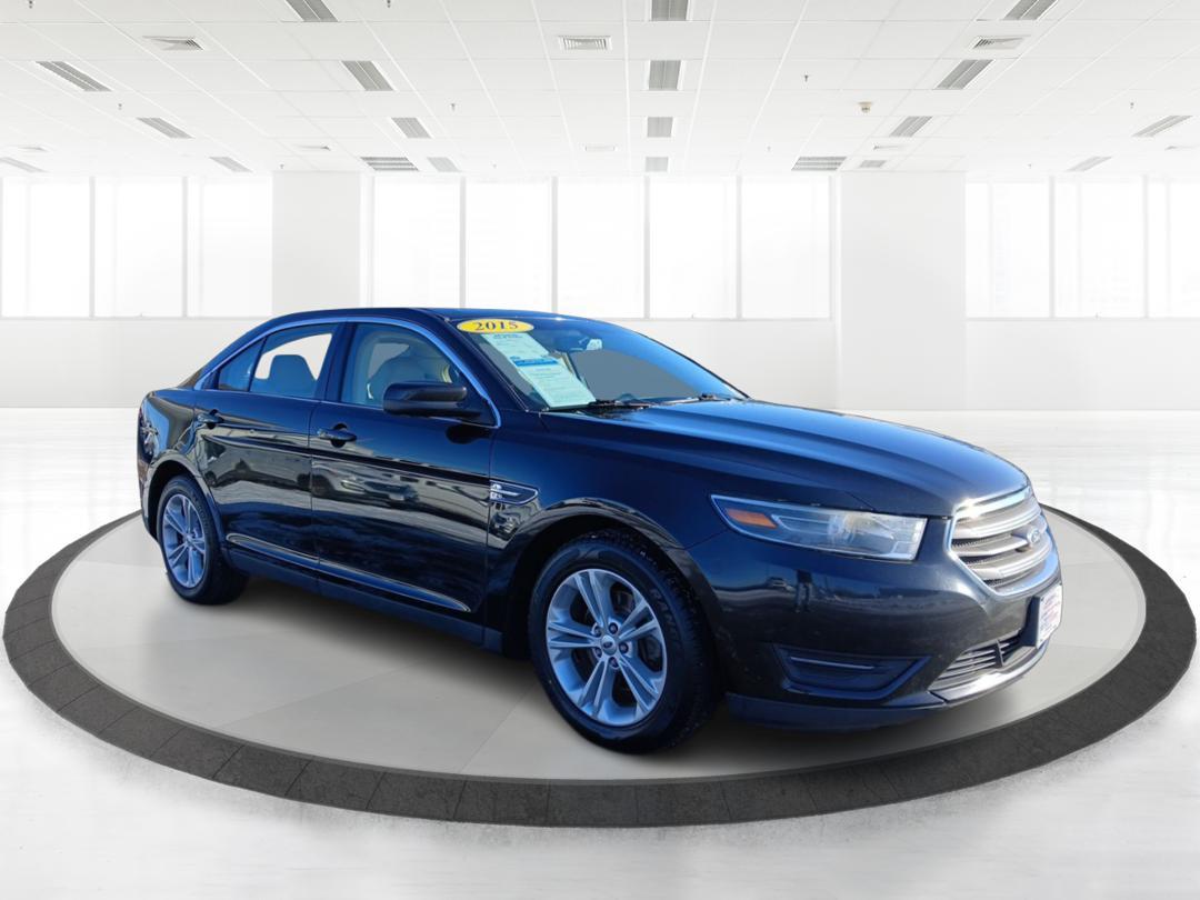 photo of 2015 Ford Taurus SEL