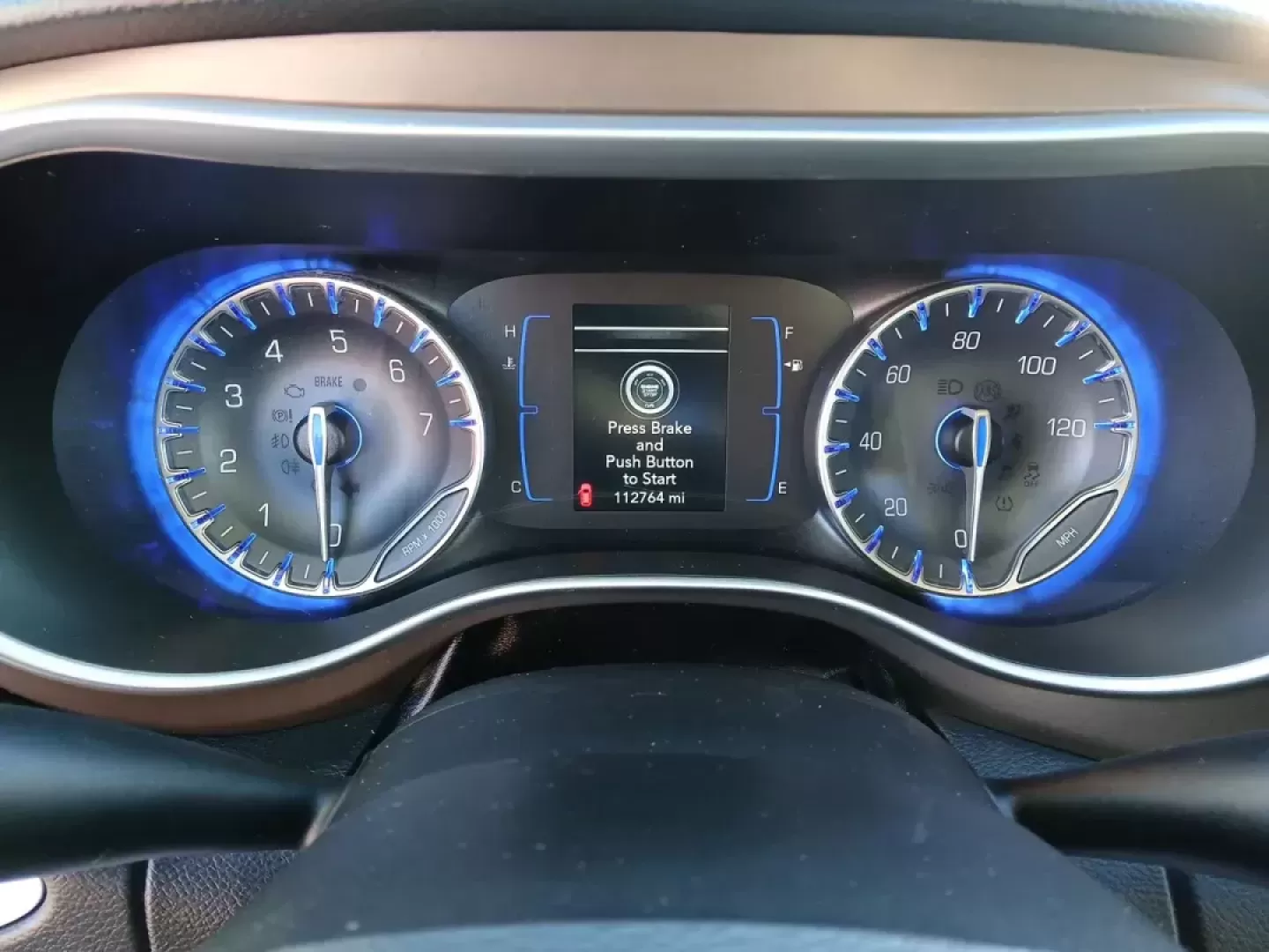 2019 Chrysler Pacifica Touring-L (2C4RC1BG5KR) with an 3.6L V6 DOHC 24V engine, 9-Speed Automatic transmission, located at 1230 East Main St, Xenia, OH, 45385, (937) 908-9800, 39.688026, -83.910172 - 2019 Chrysler Pacifica Touring-L - Photo#14