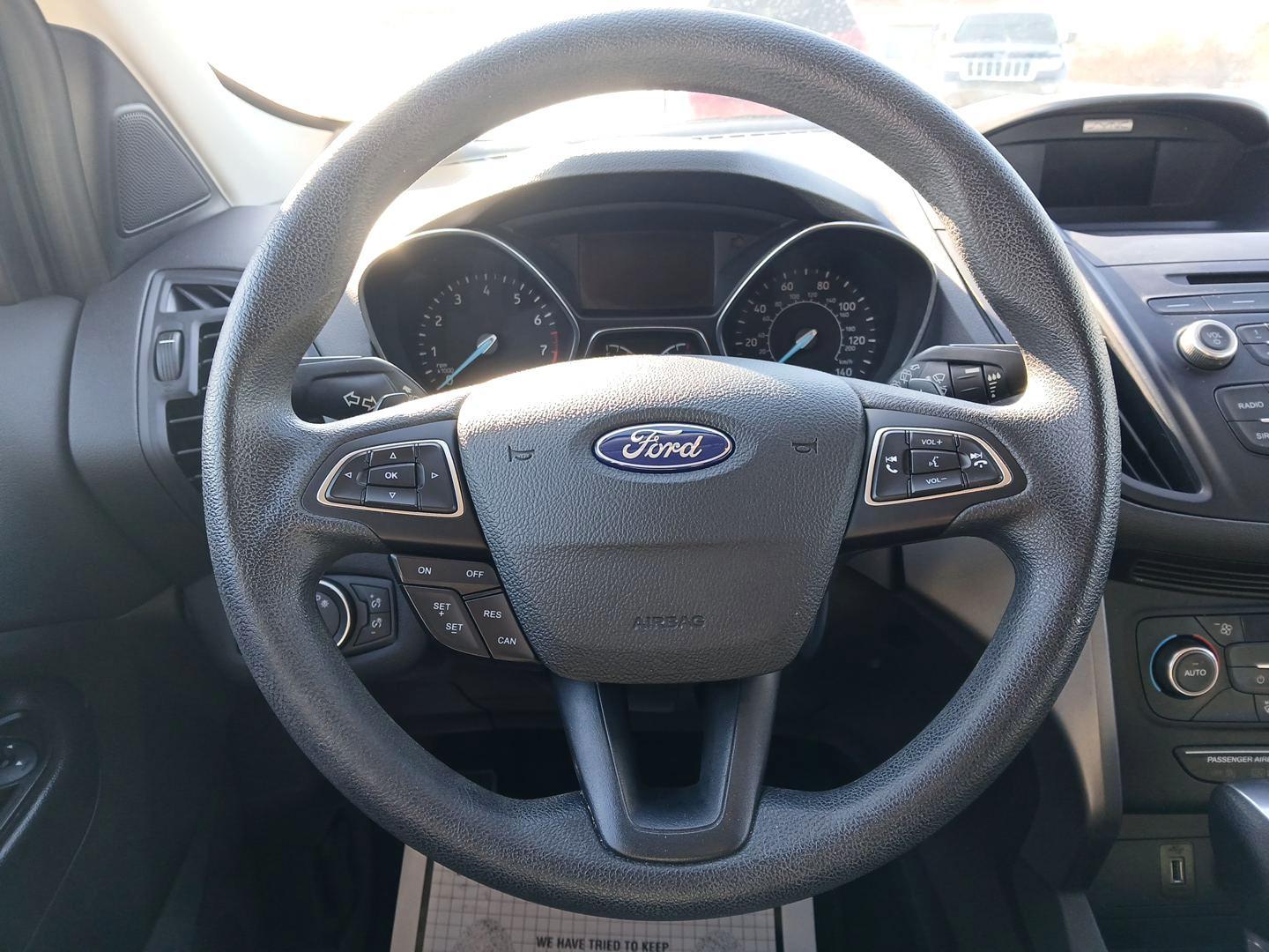 2017 Ford Escape SE 4WD (1FMCU9G92HU) with an 2.0L L4 DOHC 16V engine, 6-Speed Automatic transmission, located at 4508 South Dixie Dr, Moraine, OH, 45439, (937) 908-9800, 39.689976, -84.218452 - Photo#15