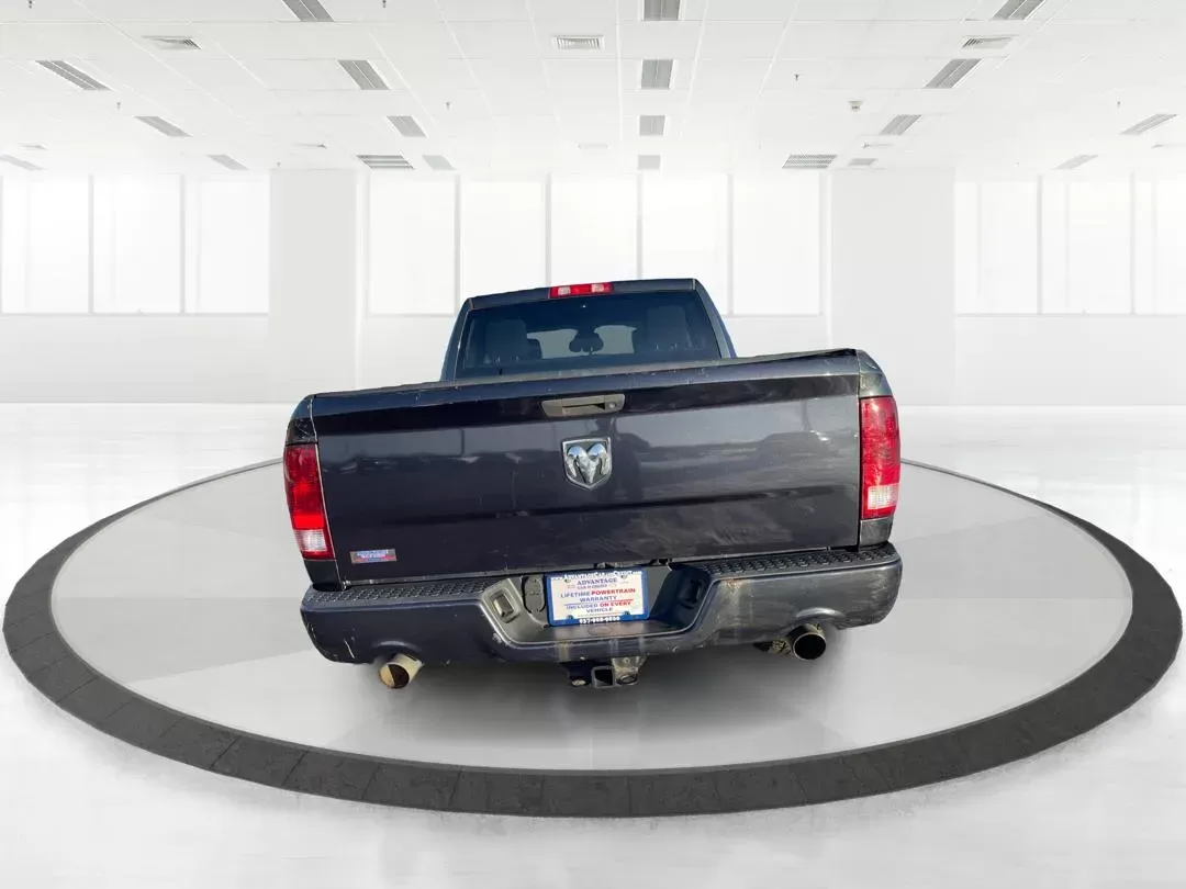 2014 Ram 1500 Tradesman Crew Cab SWB 4WD (3C6RR7KT8EG) with an 5.7L V8 OHV 16V engine, 8-Speed Automatic transmission, located at 1184 Kauffman Ave, Fairborn, OH, 45324, (937) 908-9800, 39.807072, -84.030914 - Photo#4