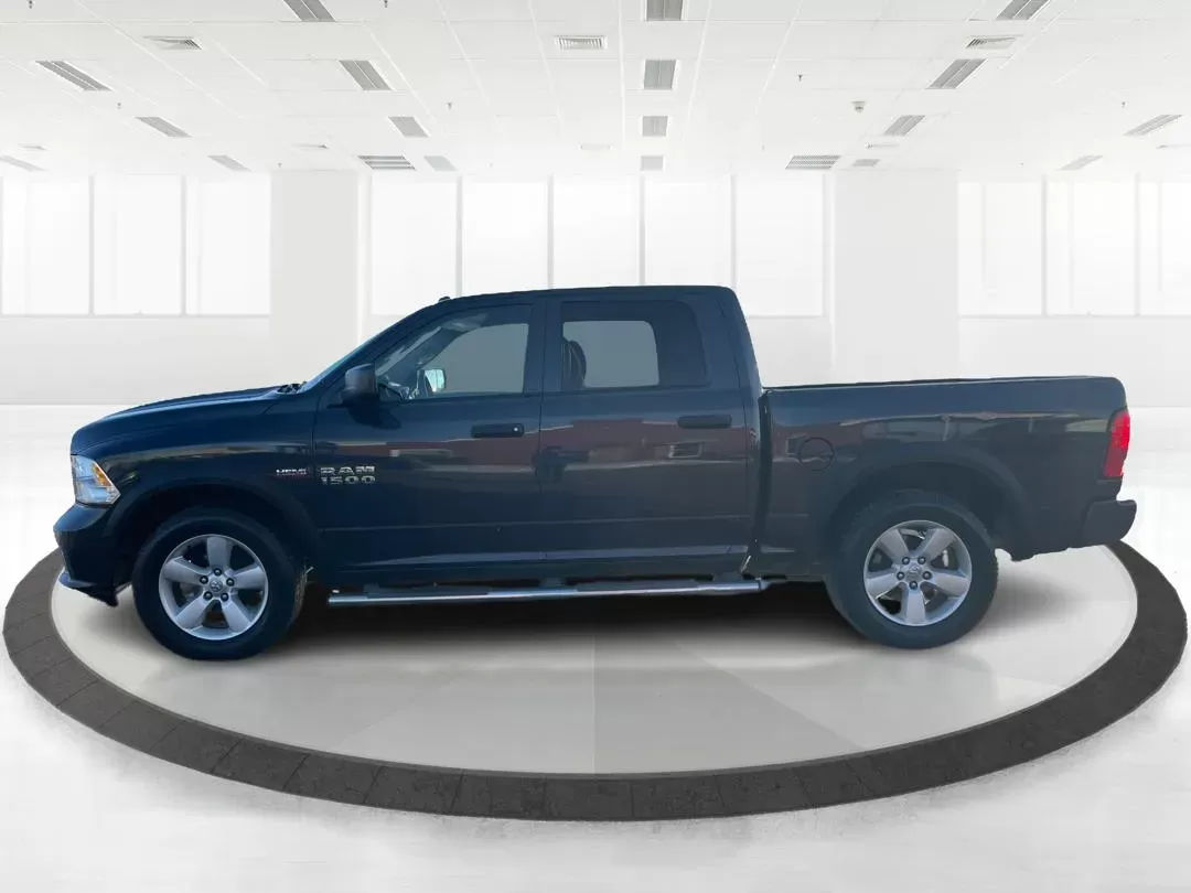 2014 Ram 1500 Tradesman Crew Cab SWB 4WD (3C6RR7KT8EG) with an 5.7L V8 OHV 16V engine, 8-Speed Automatic transmission, located at 1184 Kauffman Ave, Fairborn, OH, 45324, (937) 908-9800, 39.807072, -84.030914 - Photo#6