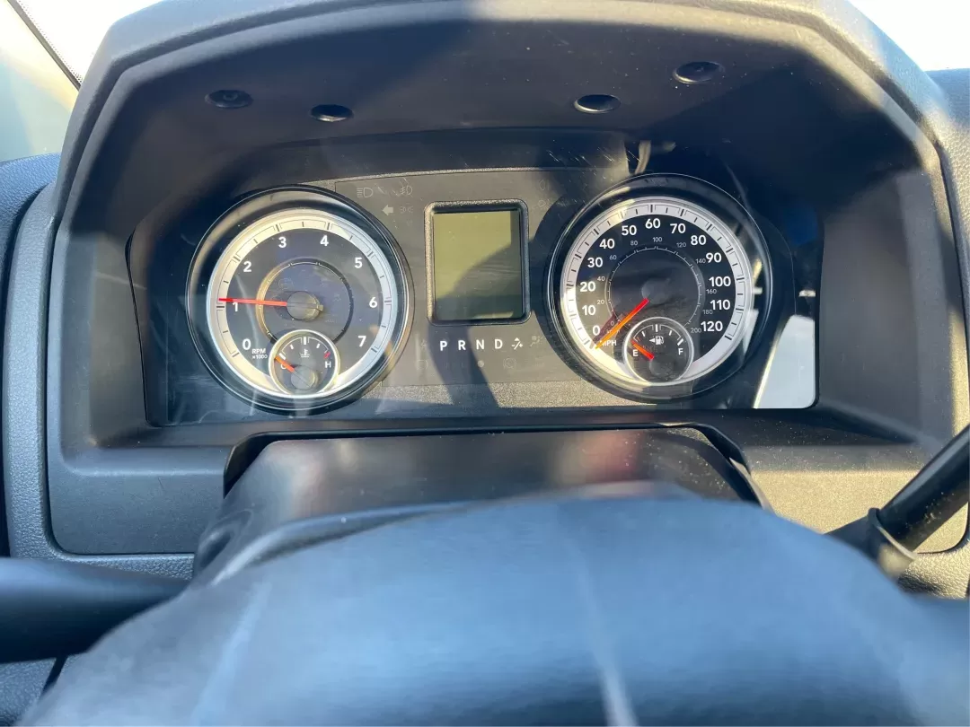 2014 Ram 1500 Tradesman Crew Cab SWB 4WD (3C6RR7KT8EG) with an 5.7L V8 OHV 16V engine, 8-Speed Automatic transmission, located at 1184 Kauffman Ave, Fairborn, OH, 45324, (937) 908-9800, 39.807072, -84.030914 - Photo#14
